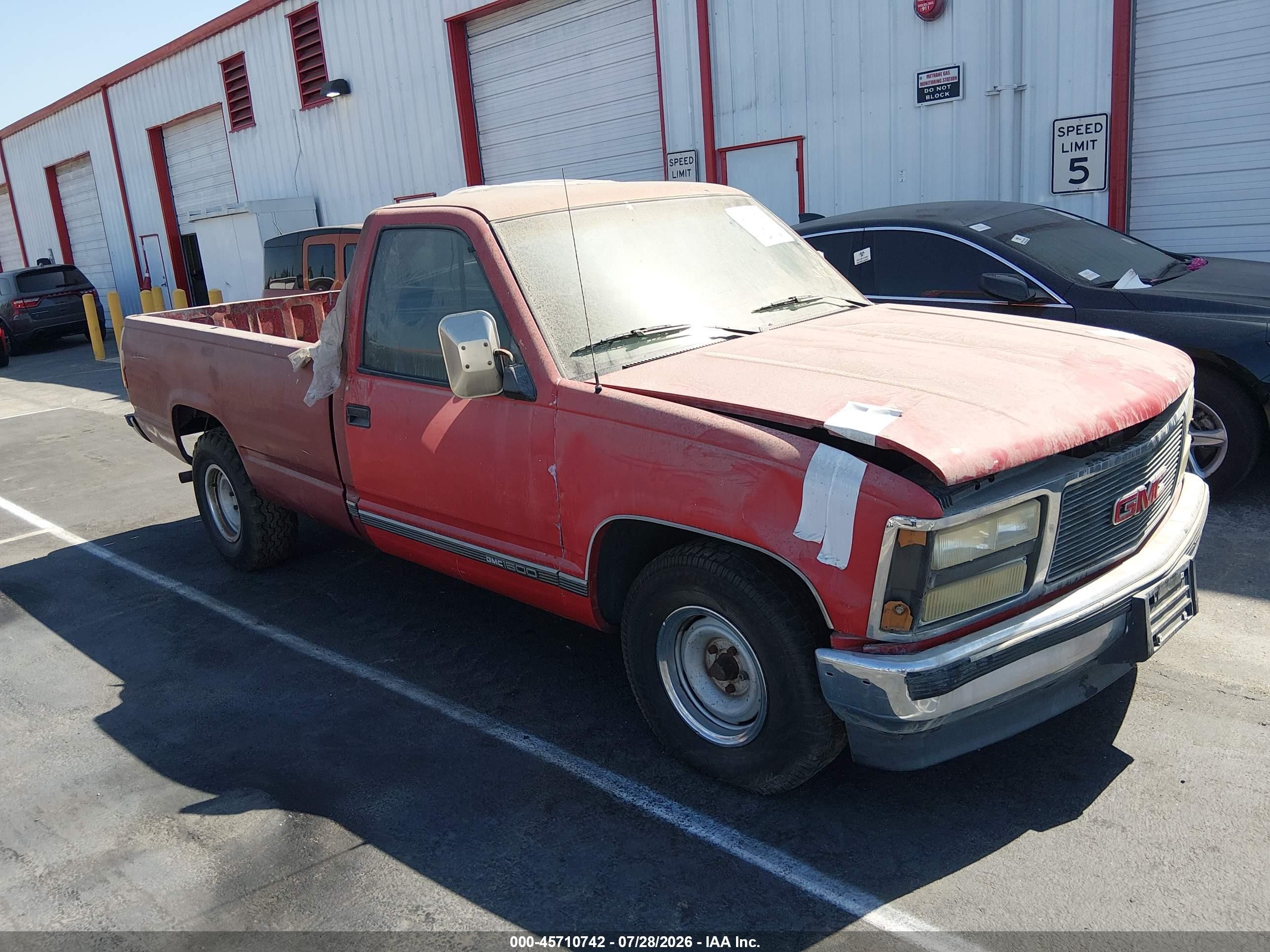 1989 Chevrolet Gmt-400 C1500 Red vin: 1GCDC14K0KZ285520