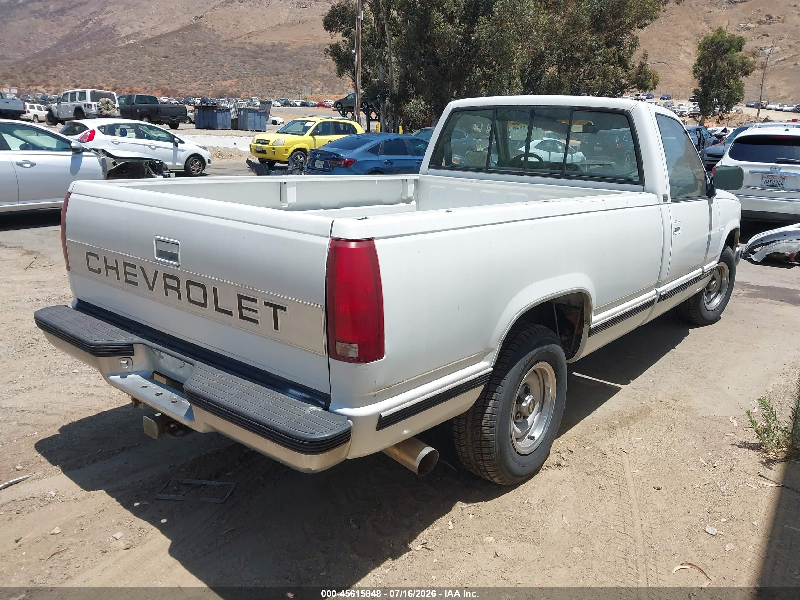 1990 Chevrolet Gmt-400 C1500 Белый vin: 1GCDC14K0LE253711