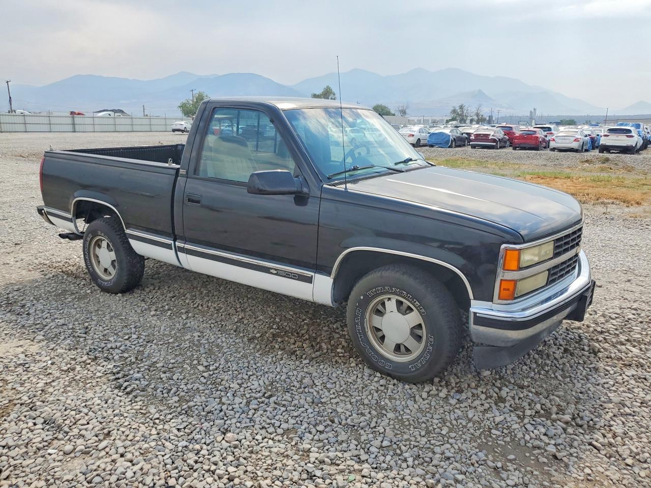 1992 Chevrolet Gmt-400 C1500 Black vin: 1GCDC14K0NZ134522