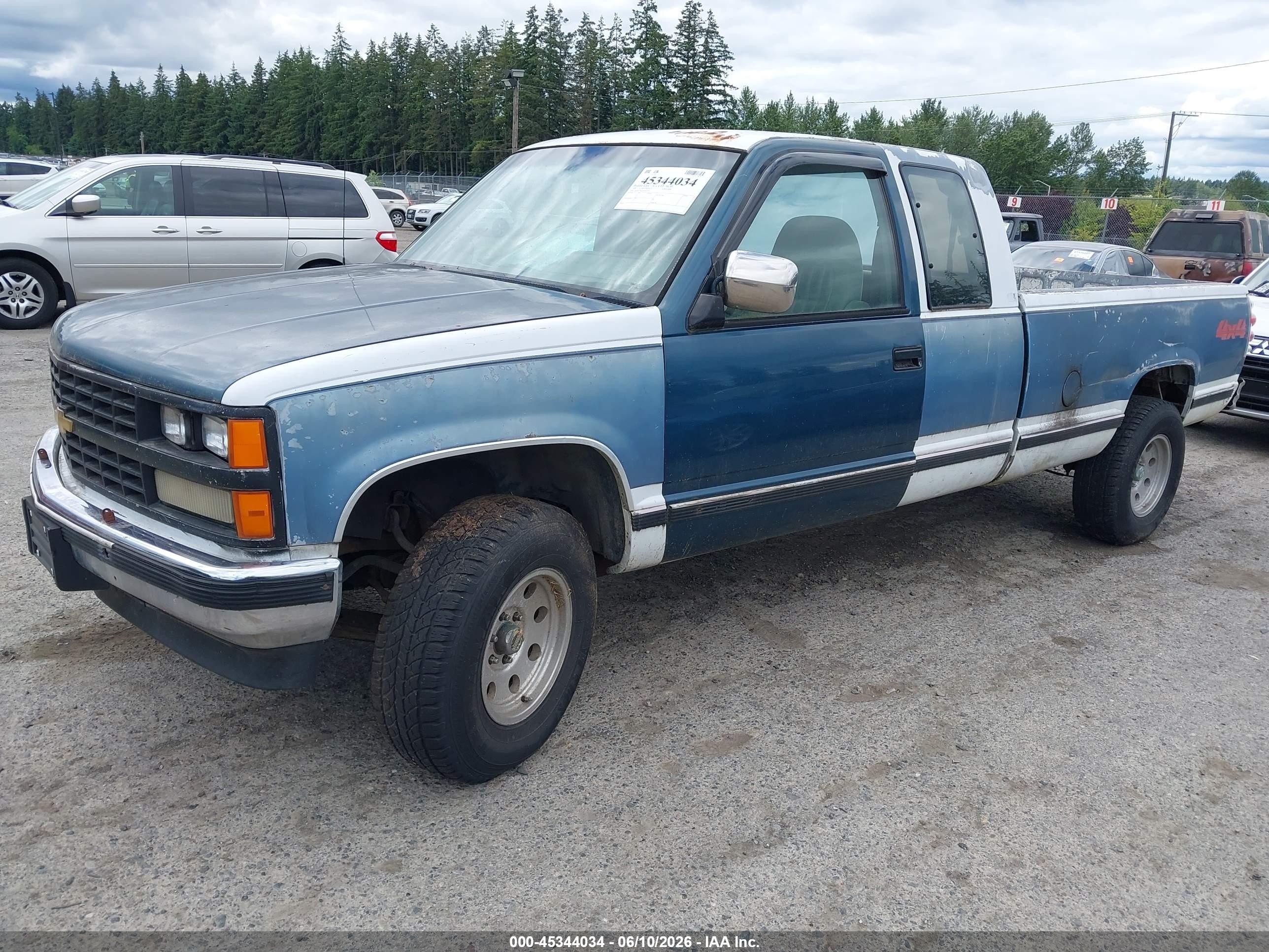 1991 Chevrolet Gmt-400 C1500 Синий vin: 1GCDC14K2ME184330