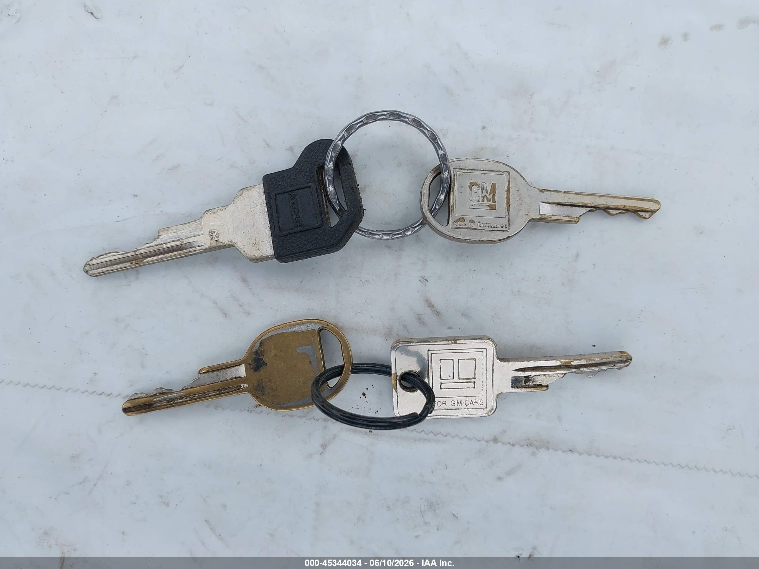 1991 Chevrolet Gmt-400 C1500 Синий vin: 1GCDC14K2ME184330