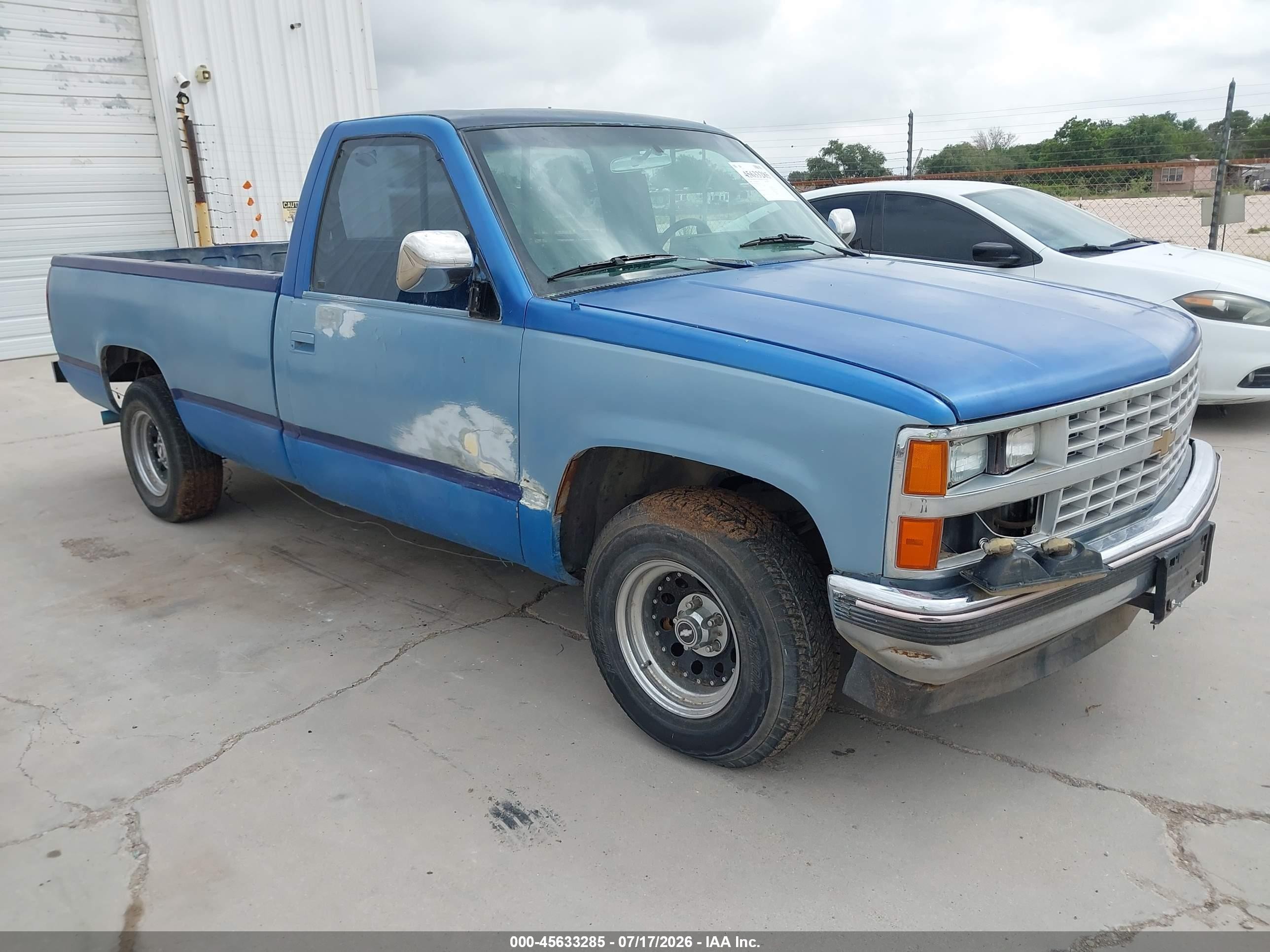 1988 Chevrolet Gmt-400 C1500 Blue vin: 1GCDC14K3JZ247424