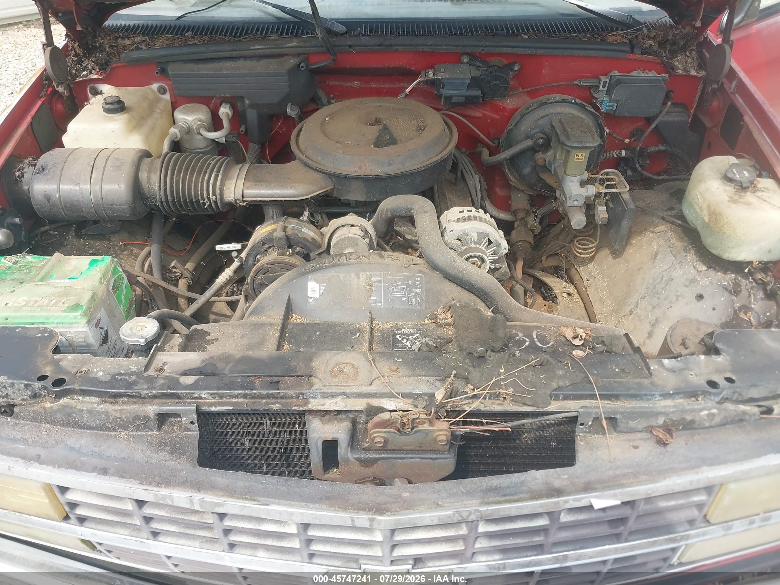 1990 Chevrolet Gmt-400 C1500 Red vin: 1GCDC14K3LZ255087