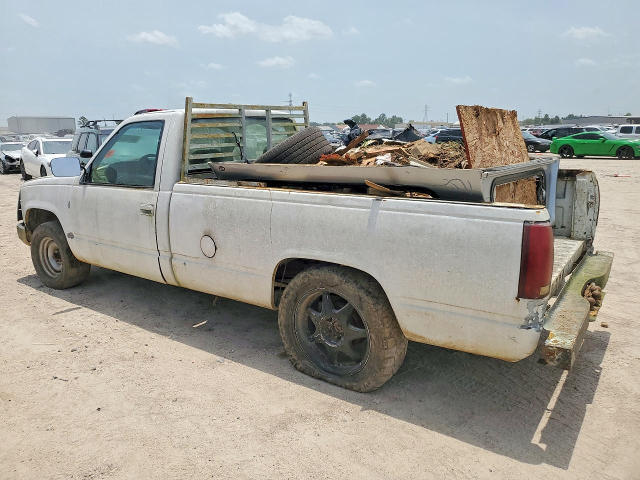 1992 Chevrolet Gmt-400 C1500 White vin: 1GCDC14K3NZ224277