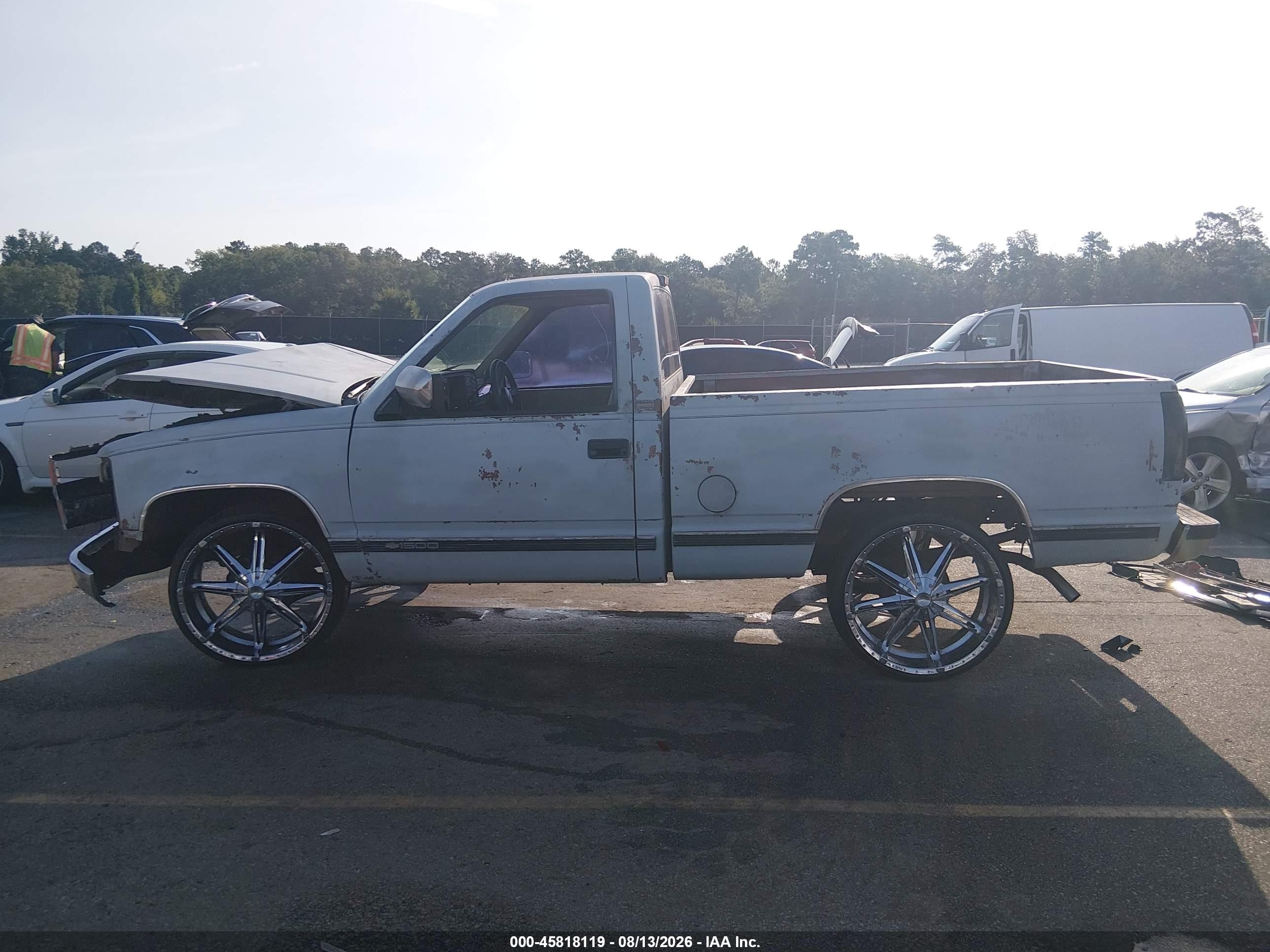 1994 Chevrolet Gmt-400 C1500 White vin: 1GCDC14K3RZ164569