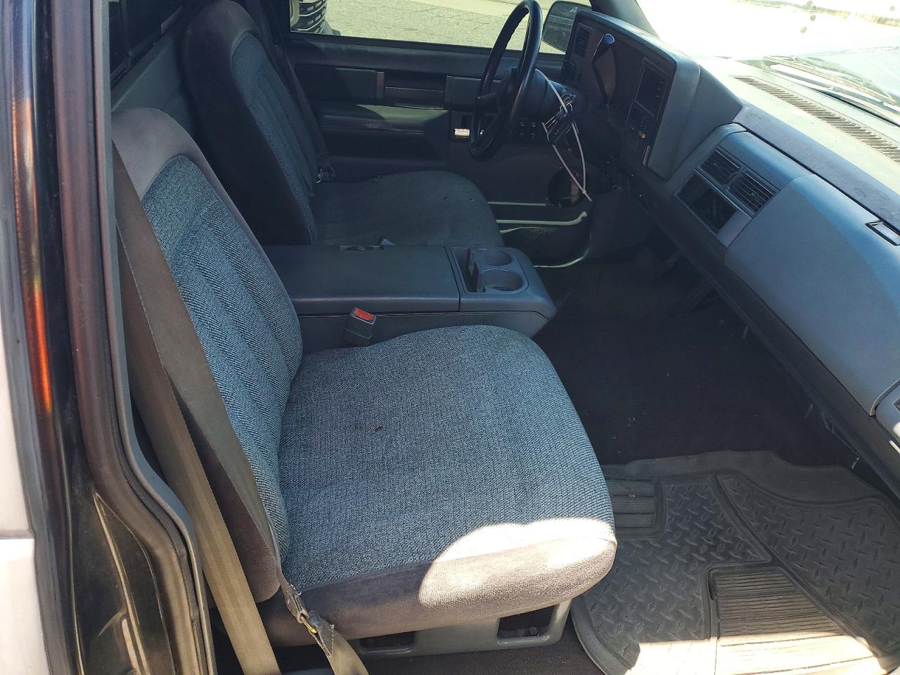 1989 Chevrolet Gmt-400 C1500 Blue vin: 1GCDC14K5KZ167589