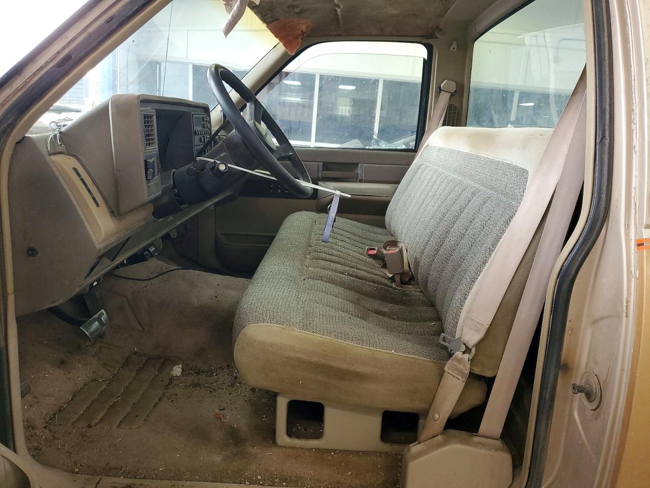 1989 Chevrolet Gmt-400 C1500 Желто-коричневый vin: 1GCDC14K6KE252366