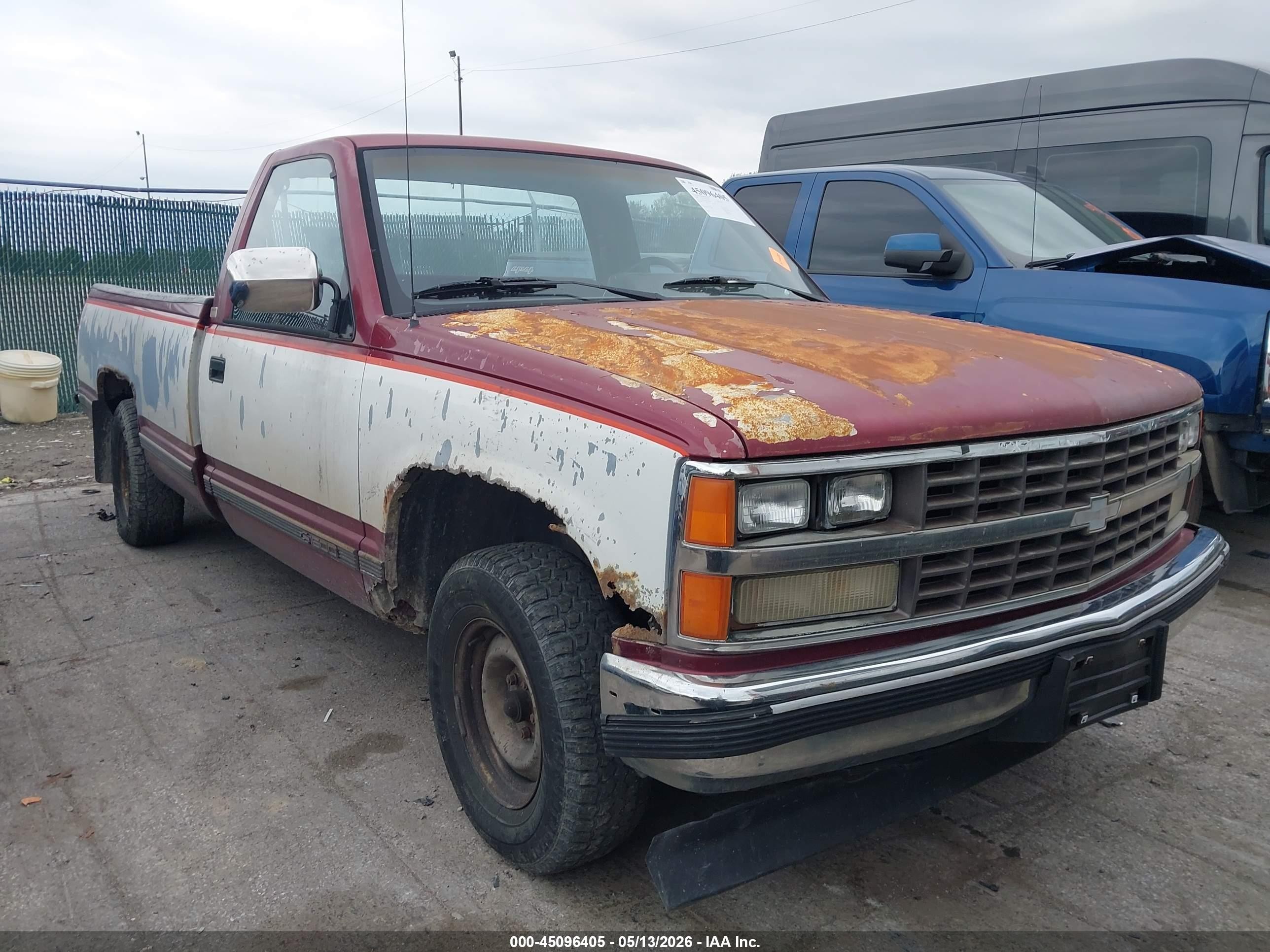 1989 Chevrolet Gmt-400 C1500 Maroon vin: 1GCDC14K7KE119468