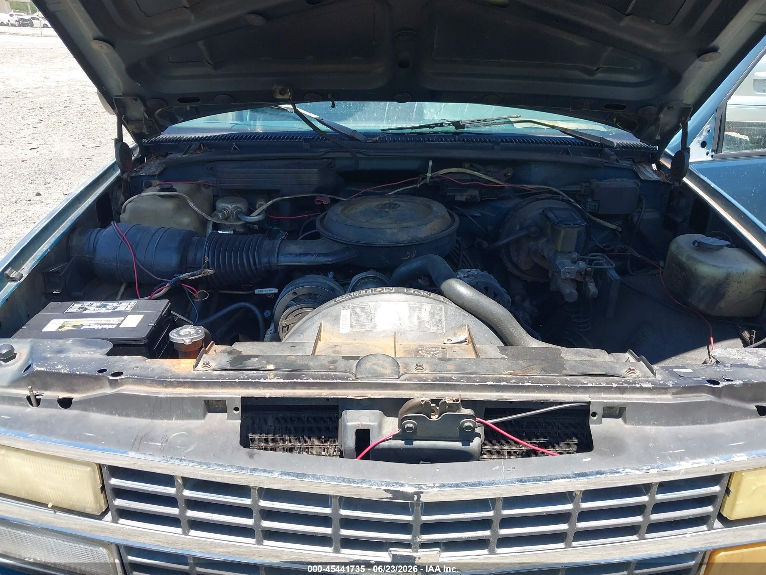 1990 Chevrolet Gmt-400 C1500 Blue vin: 1GCDC14K7LZ239961