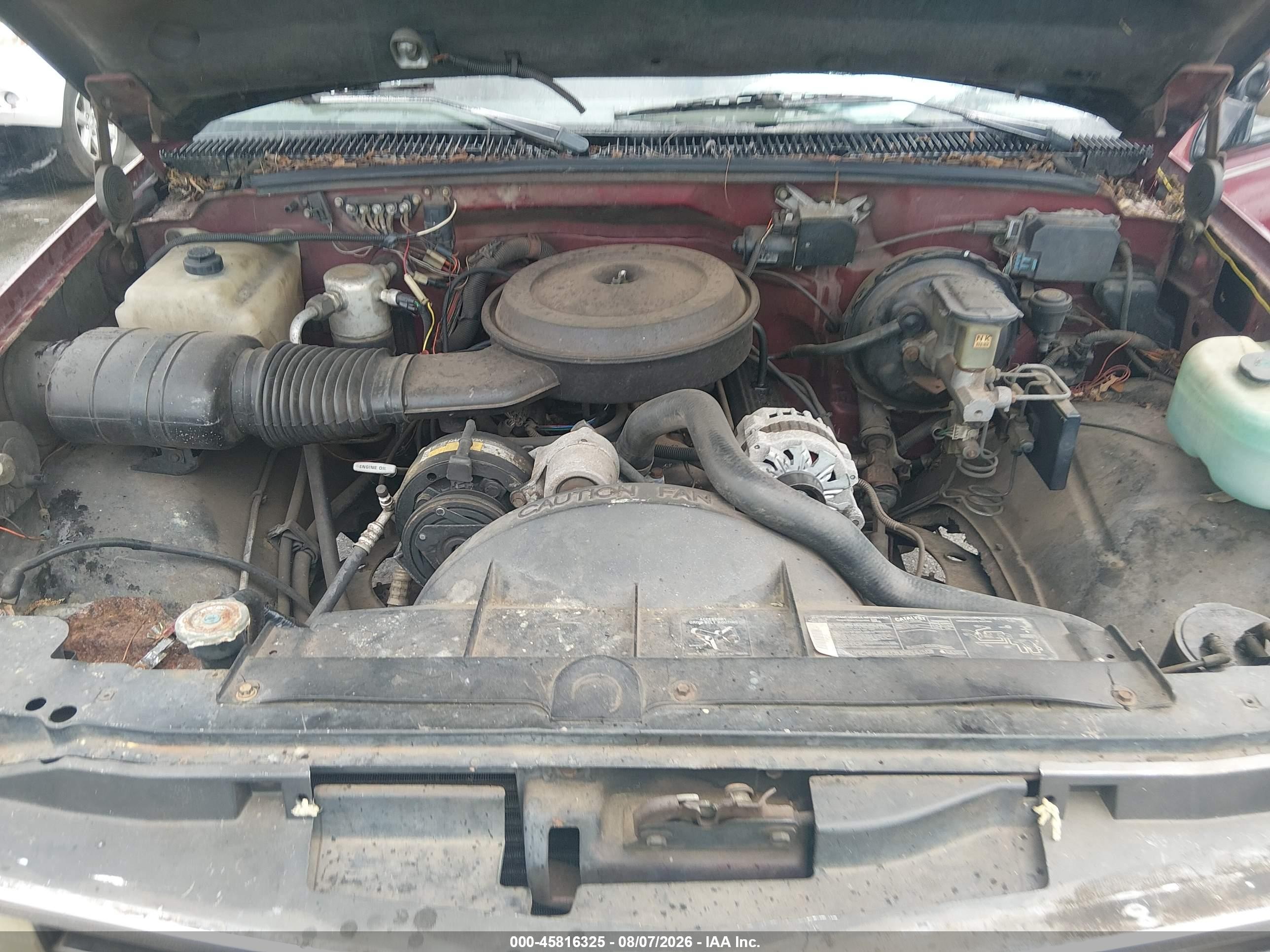 1992 Chevrolet Gmt-400 C1500 Red vin: 1GCDC14K7NZ122948