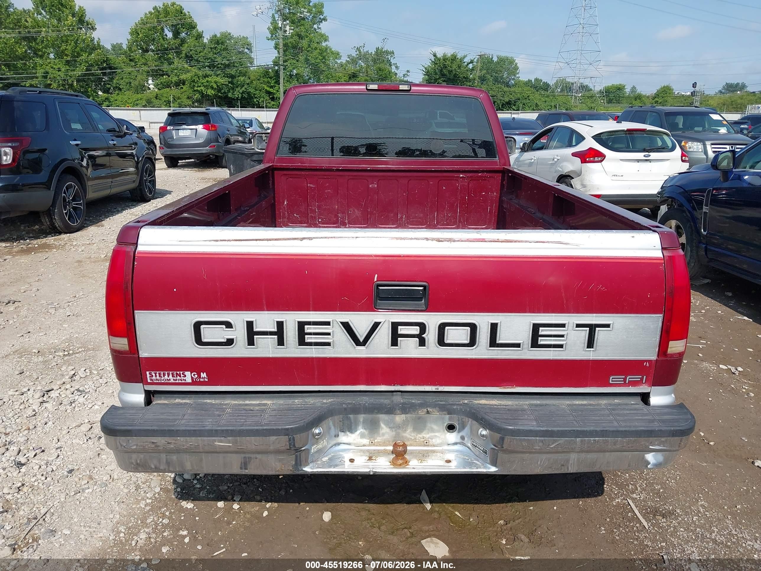 1994 Chevrolet Gmt-400 C1500 Red vin: 1GCDC14K7RZ258938