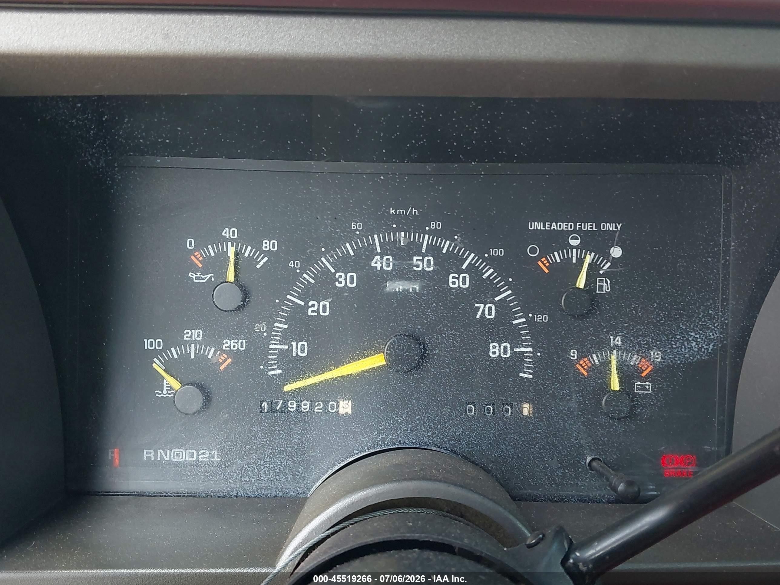 1994 Chevrolet Gmt-400 C1500 Red vin: 1GCDC14K7RZ258938