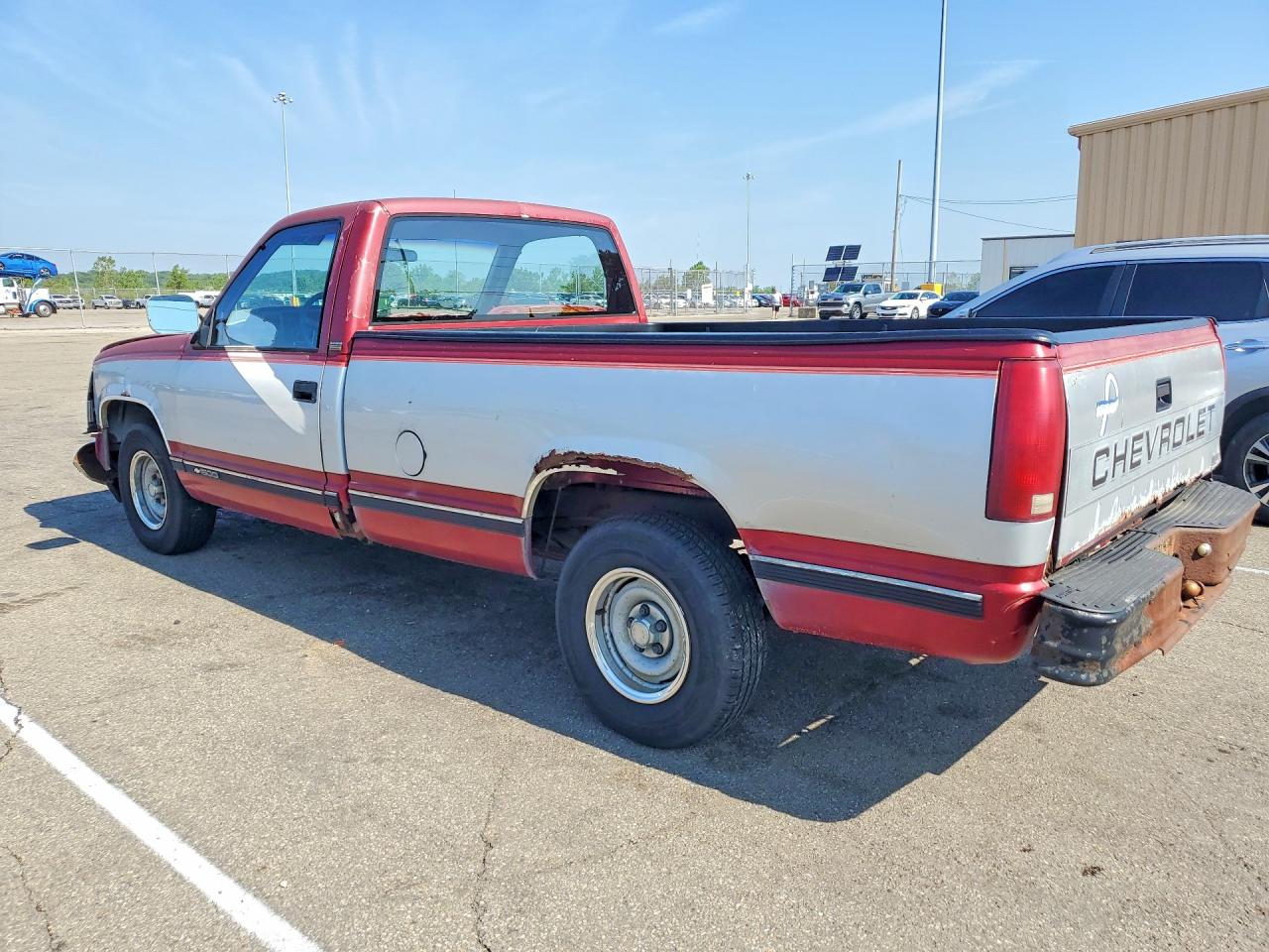 1990 Chevrolet Gmt-400 C1500 Red vin: 1GCDC14K8LE256372