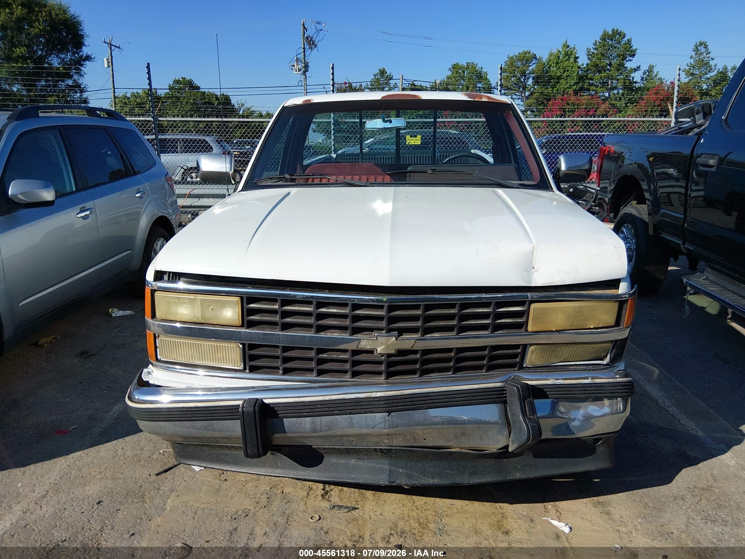 1991 Chevrolet Gmt-400 C1500 White vin: 1GCDC14K8MZ107874
