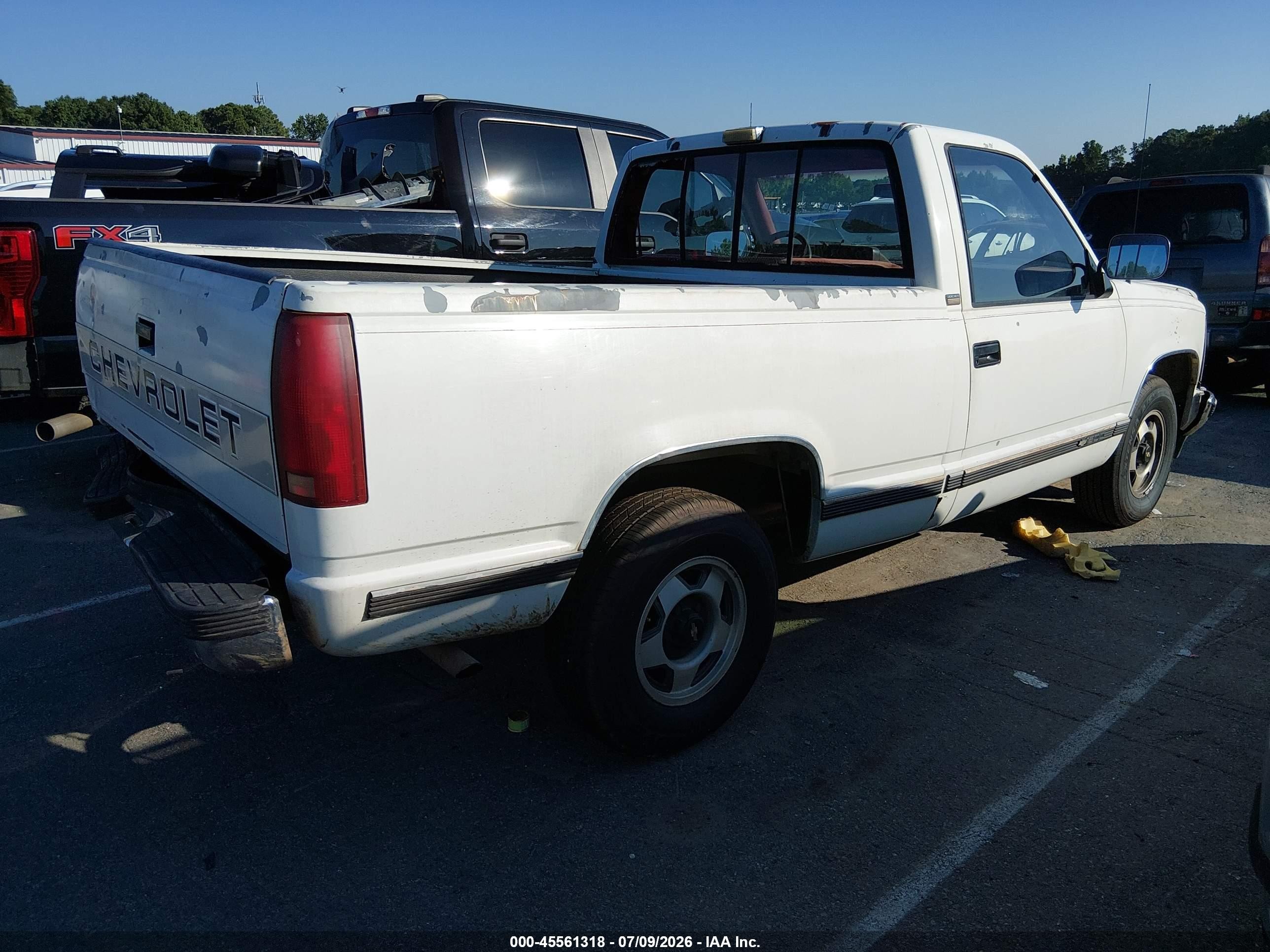 1991 Chevrolet Gmt-400 C1500 White vin: 1GCDC14K8MZ107874