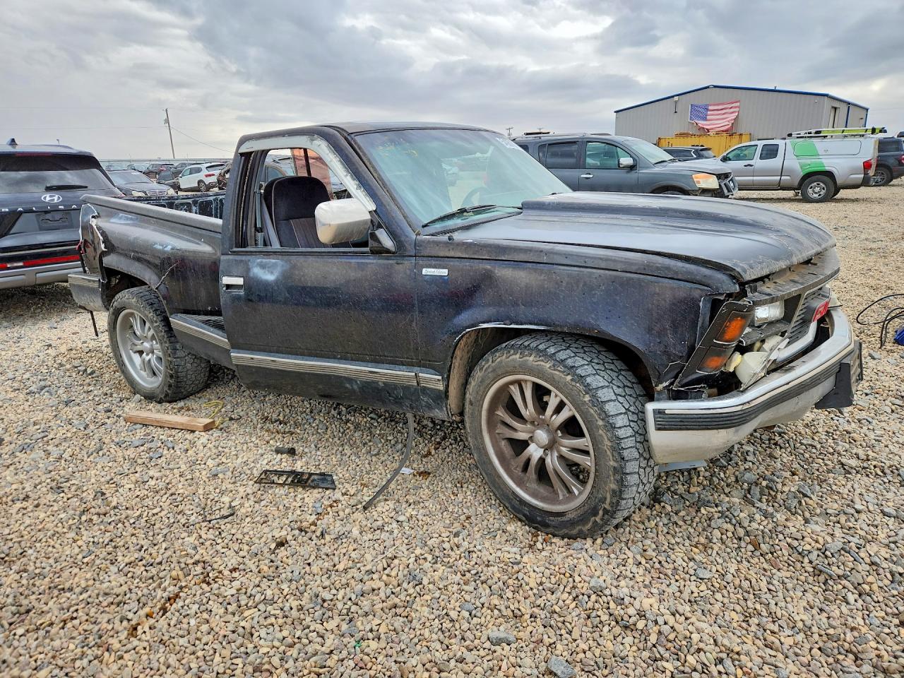 1989 Chevrolet Gmt-400 C1500 Черный vin: 1GCDC14K9KZ133705