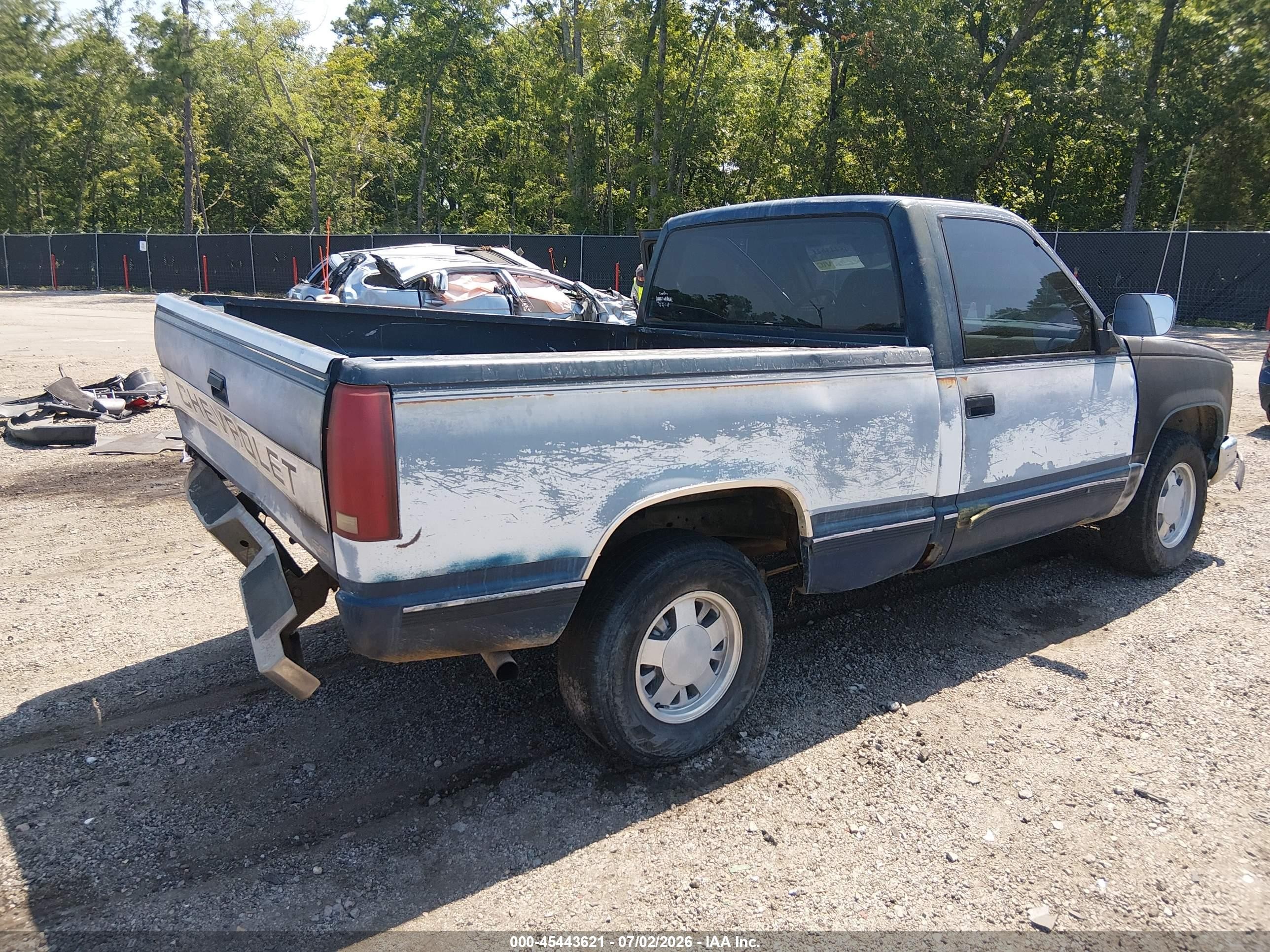 1988 Chevrolet Gmt-400 C1500 Синий vin: 1GCDC14KXJZ221063
