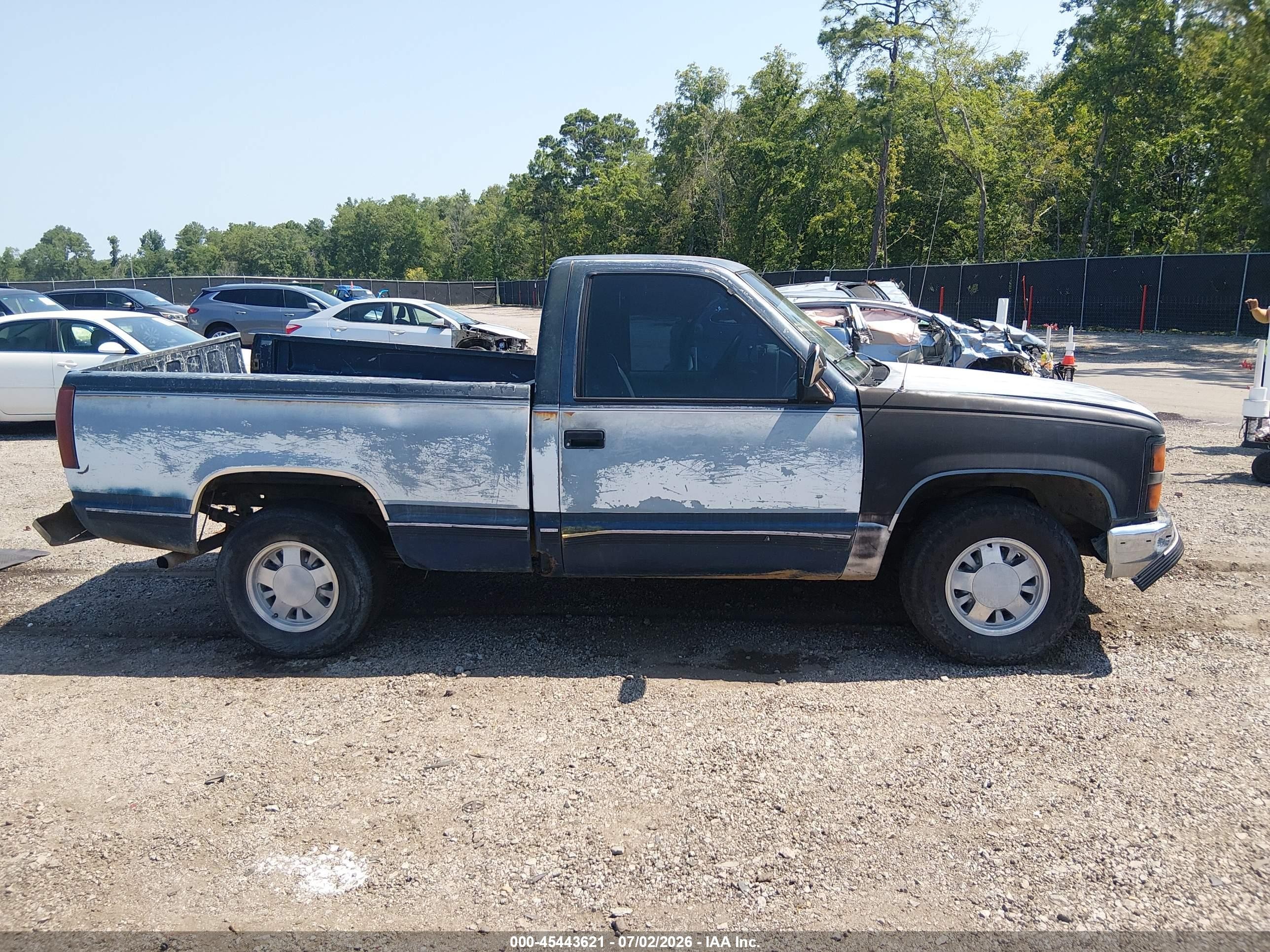 1988 Chevrolet Gmt-400 C1500 Синий vin: 1GCDC14KXJZ221063
