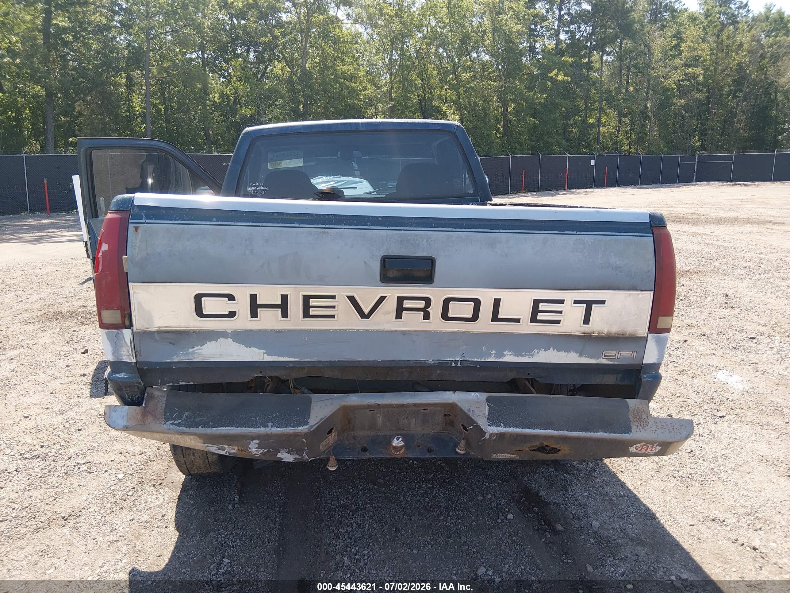 1988 Chevrolet Gmt-400 C1500 Синий vin: 1GCDC14KXJZ221063