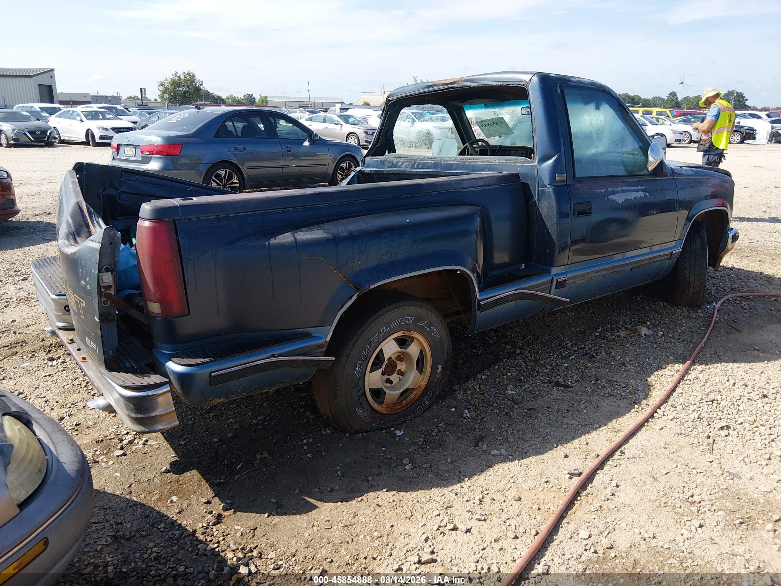 1988 Chevrolet Gmt-400 C1500 Blue vin: 1GCDC14KXJZ259490