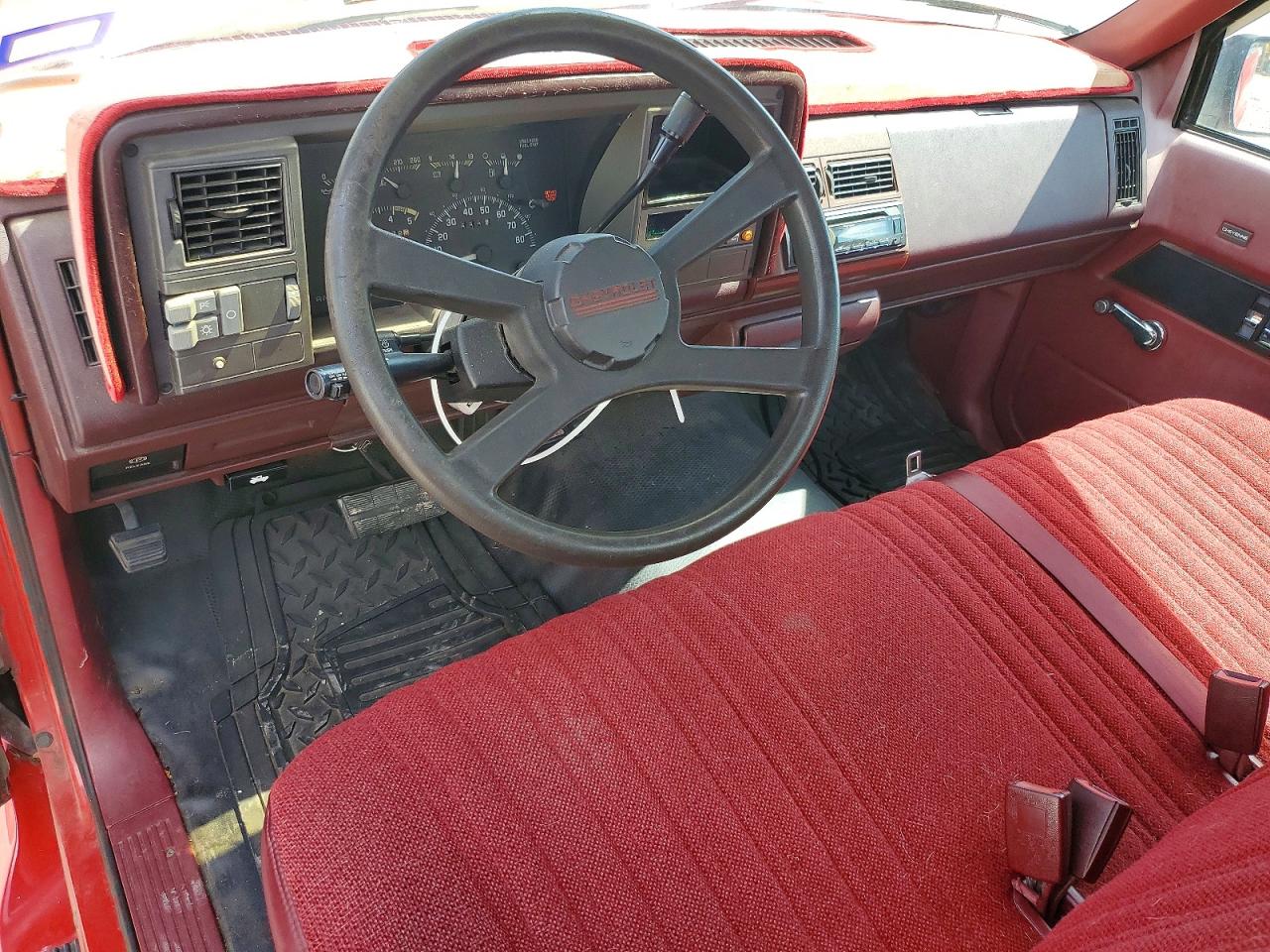 1993 Chevrolet Gmt-400 C1500 Red vin: 1GCDC14Z4PZ233067