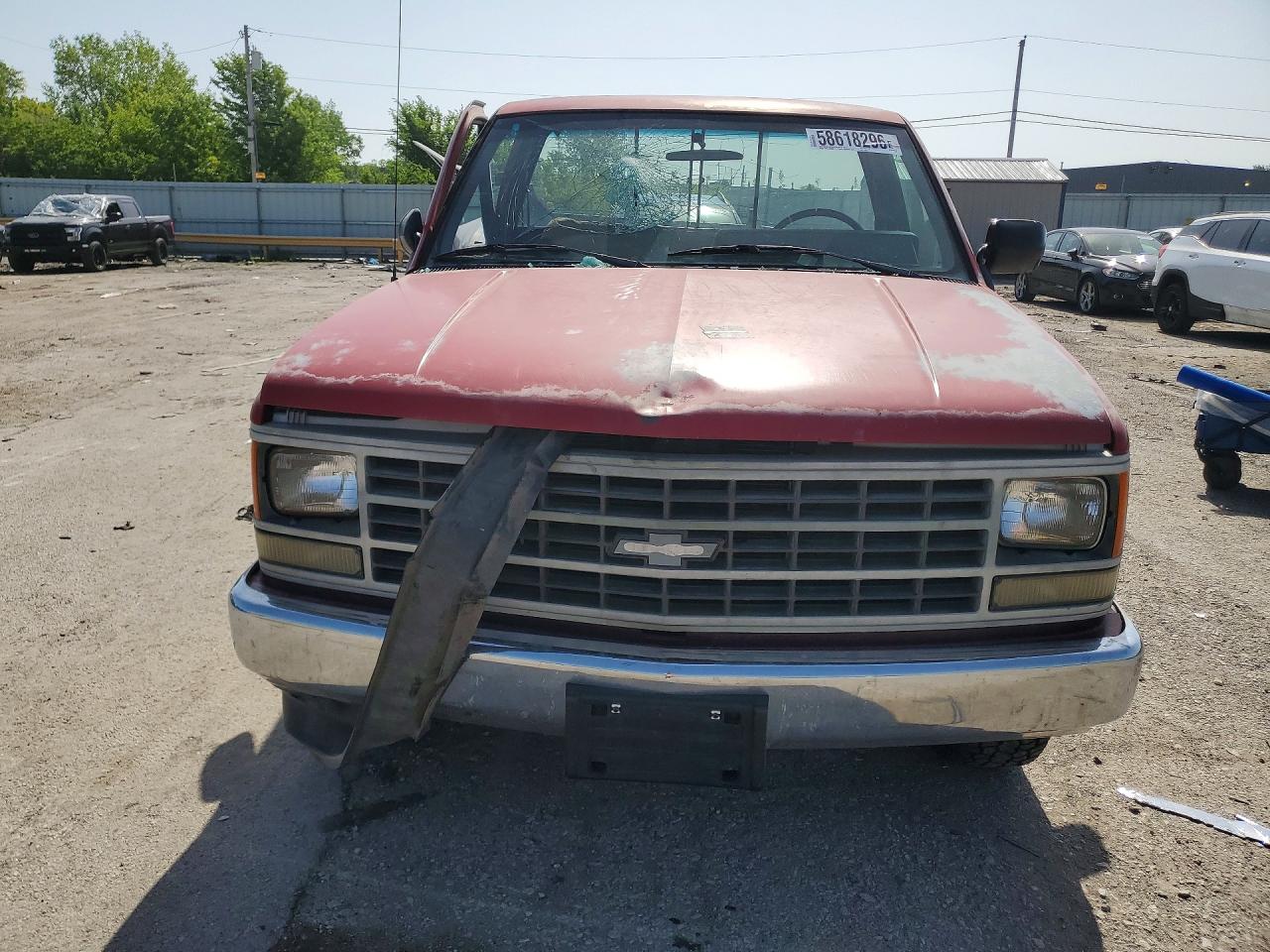 1989 Chevrolet Gmt-400 C1500 Red vin: 1GCDC14Z5KZ123265