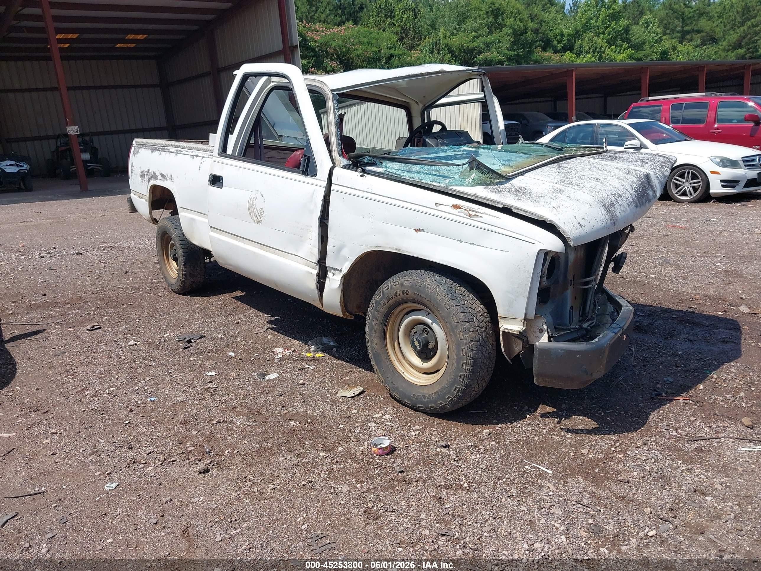 1992 Chevrolet Gmt-400 C1500 White vin: 1GCDC14Z6NE199587
