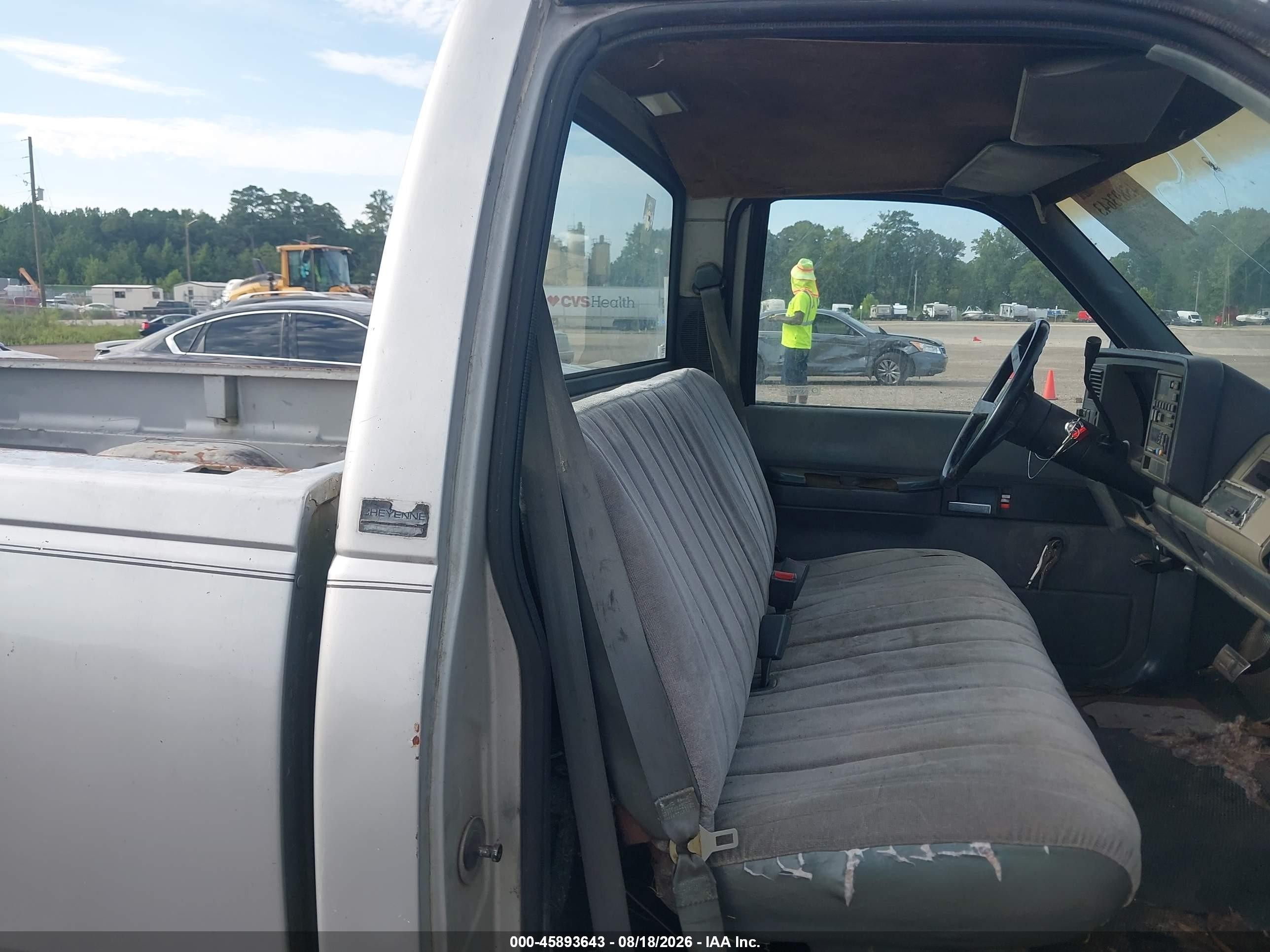 1989 Chevrolet Gmt-400 C1500 Gray vin: 1GCDC14Z7KE245116