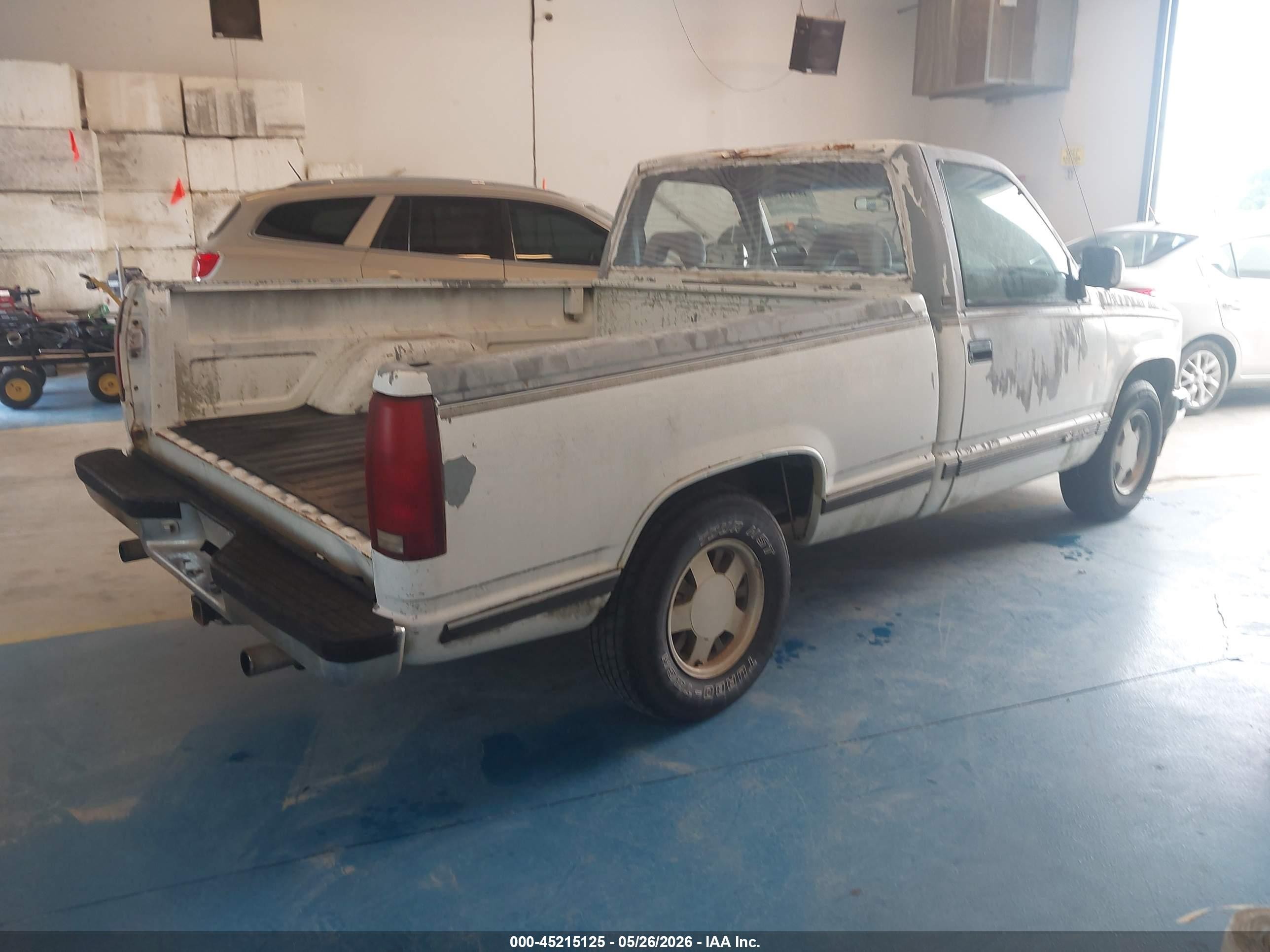 1993 Chevrolet Gmt-400 C1500 White vin: 1GCDC14Z7PZ227263