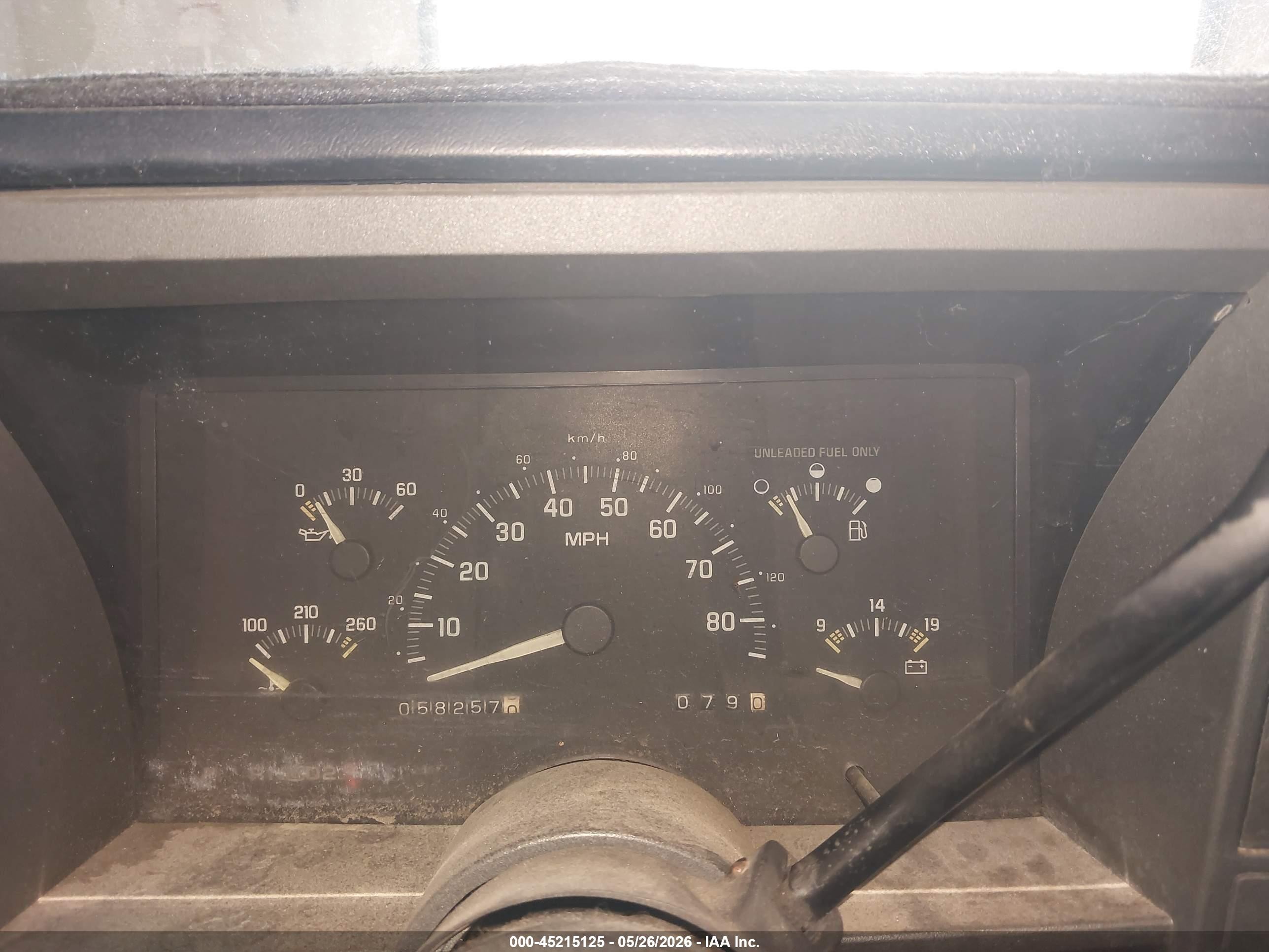 1993 Chevrolet Gmt-400 C1500 White vin: 1GCDC14Z7PZ227263