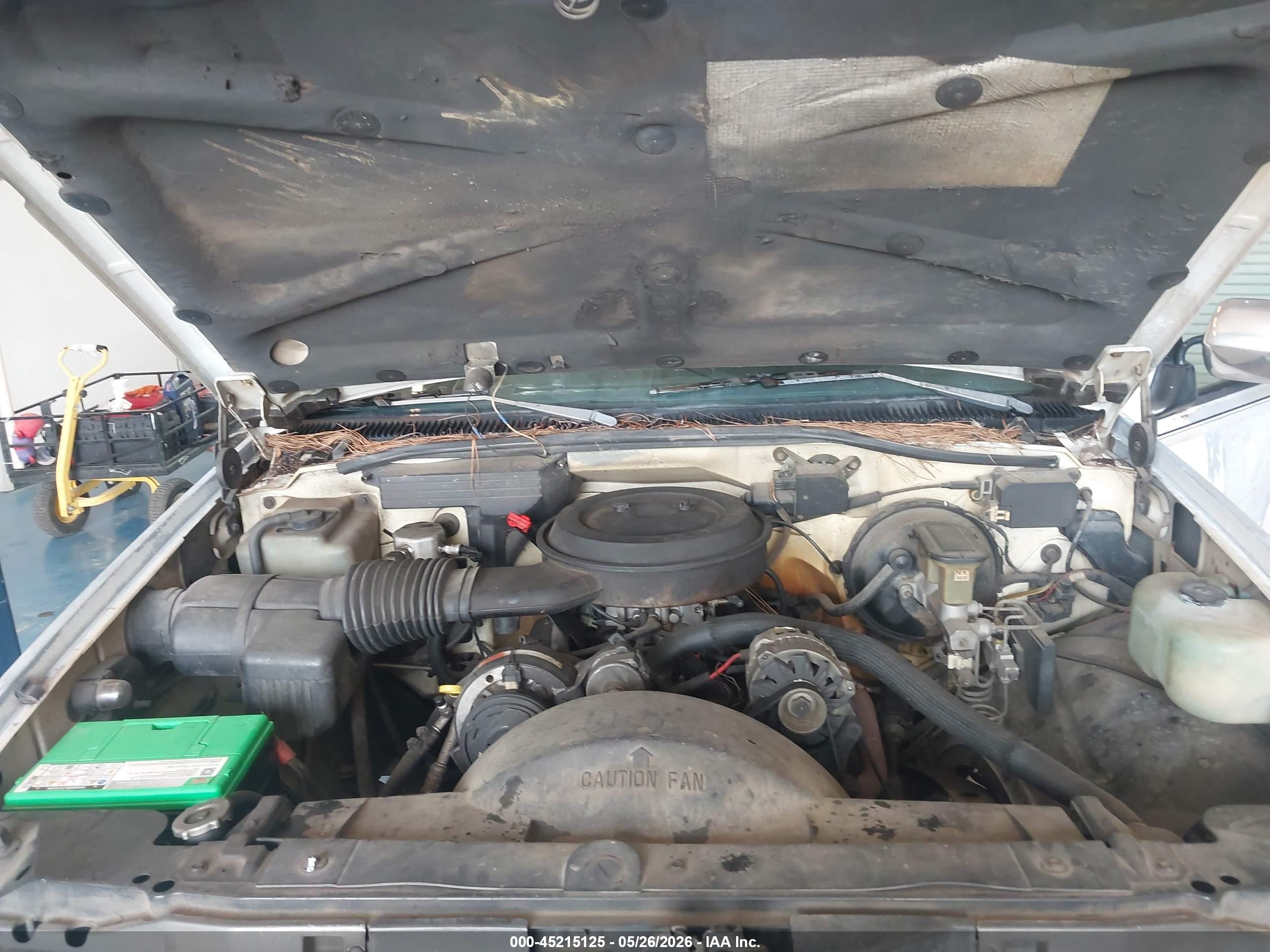 1993 Chevrolet Gmt-400 C1500 White vin: 1GCDC14Z7PZ227263