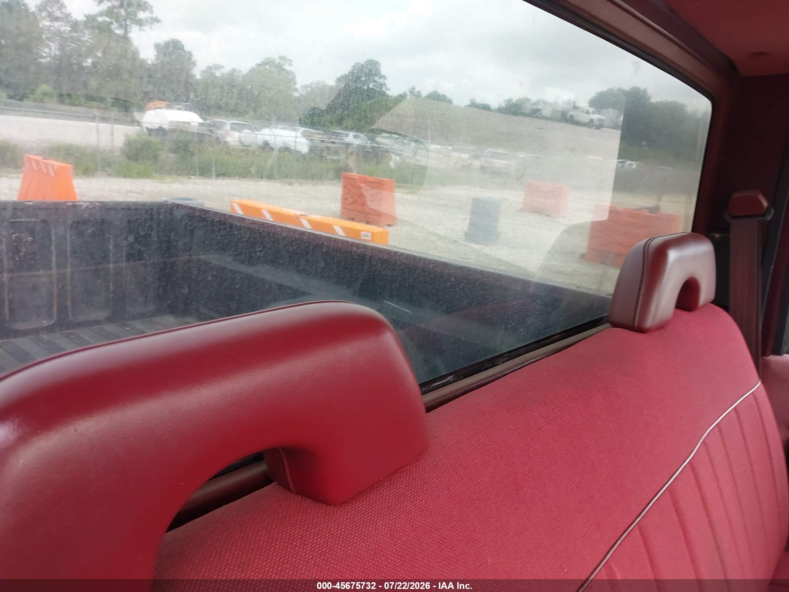 1994 Chevrolet Gmt-400 C1500 Red vin: 1GCDC14Z7RZ178875