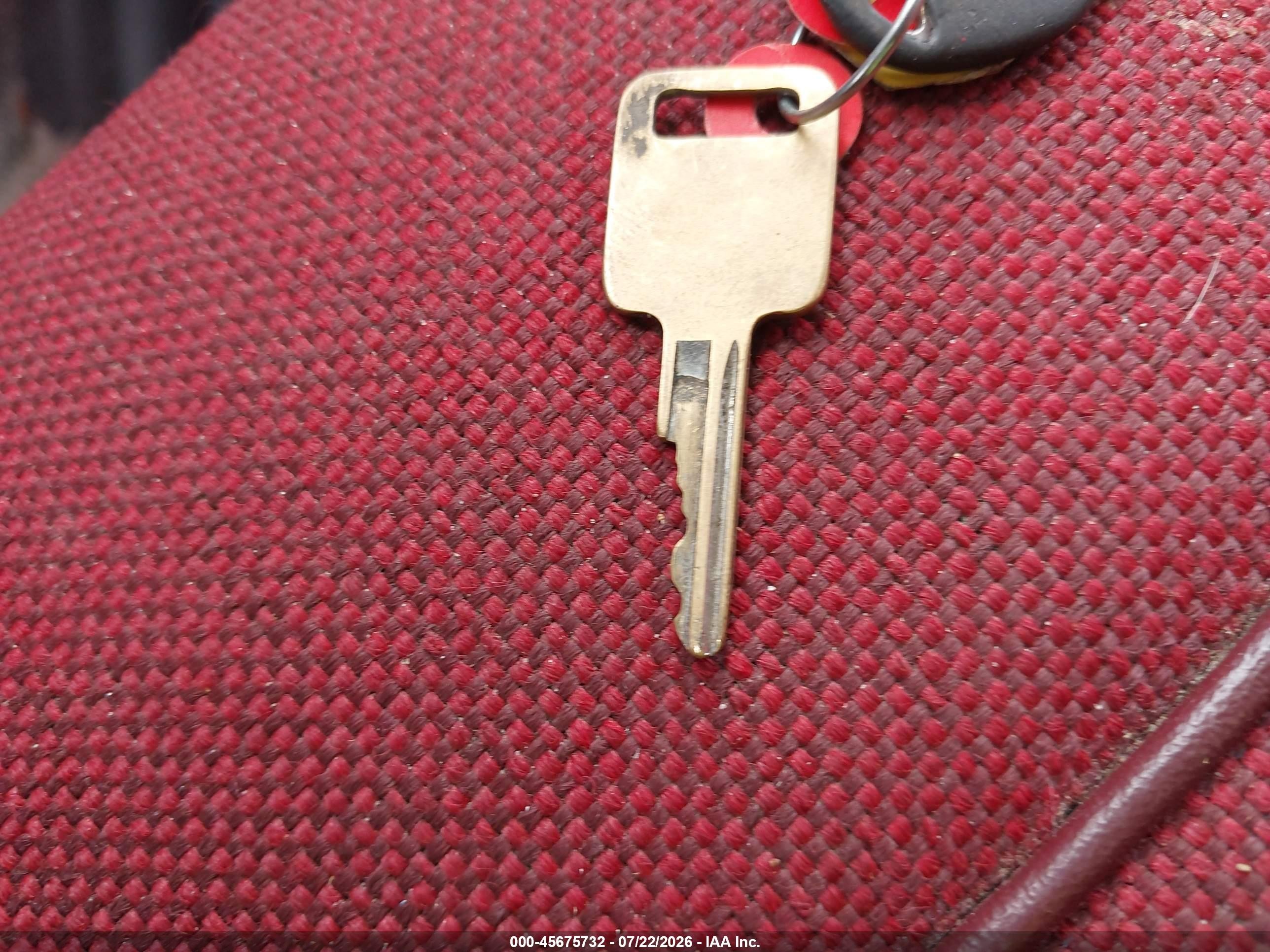 1994 Chevrolet Gmt-400 C1500 Red vin: 1GCDC14Z7RZ178875