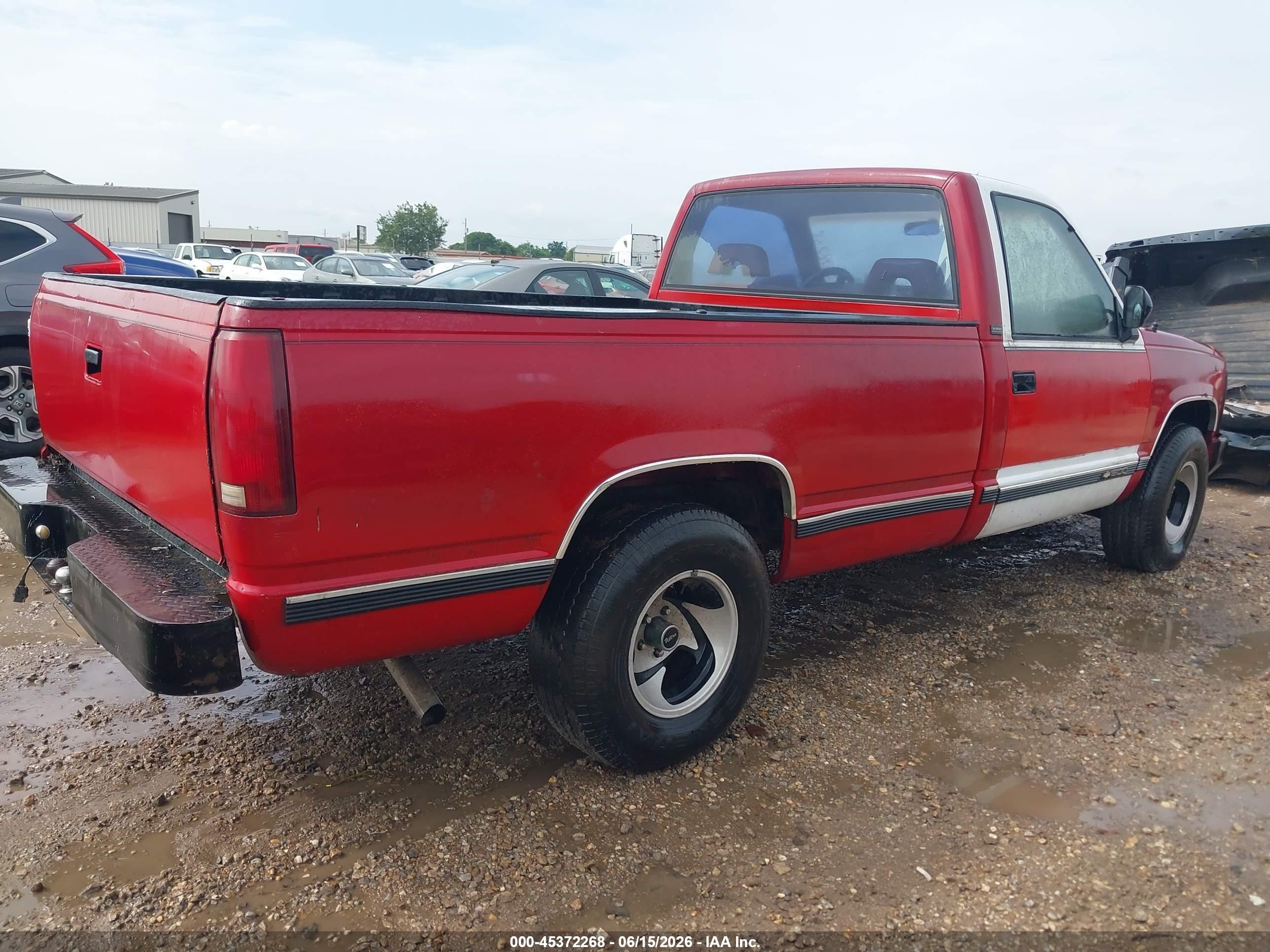 1992 Chevrolet Gmt-400 C1500 Red vin: 1GCDC14Z8NE164369