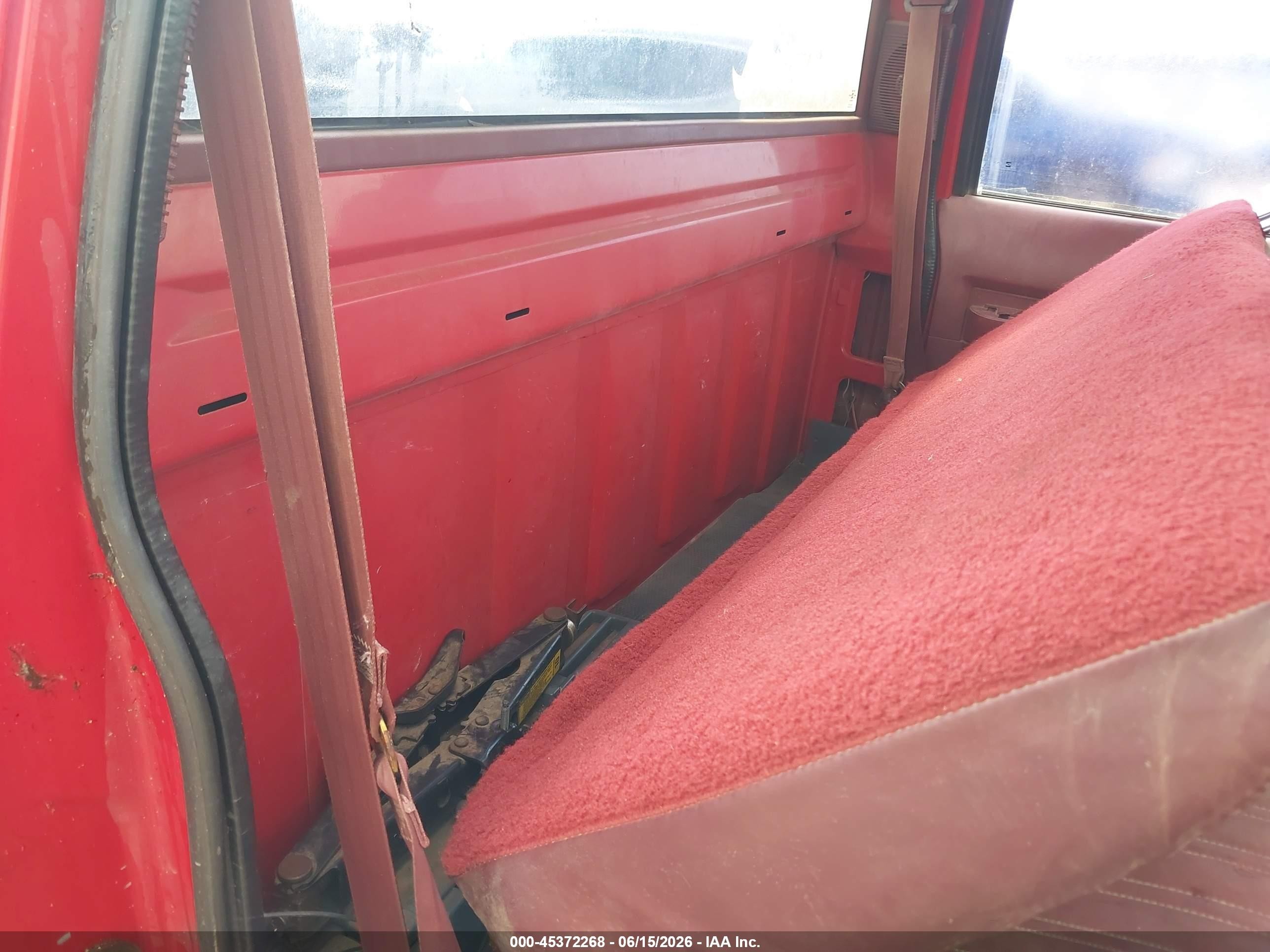 1992 Chevrolet Gmt-400 C1500 Red vin: 1GCDC14Z8NE164369