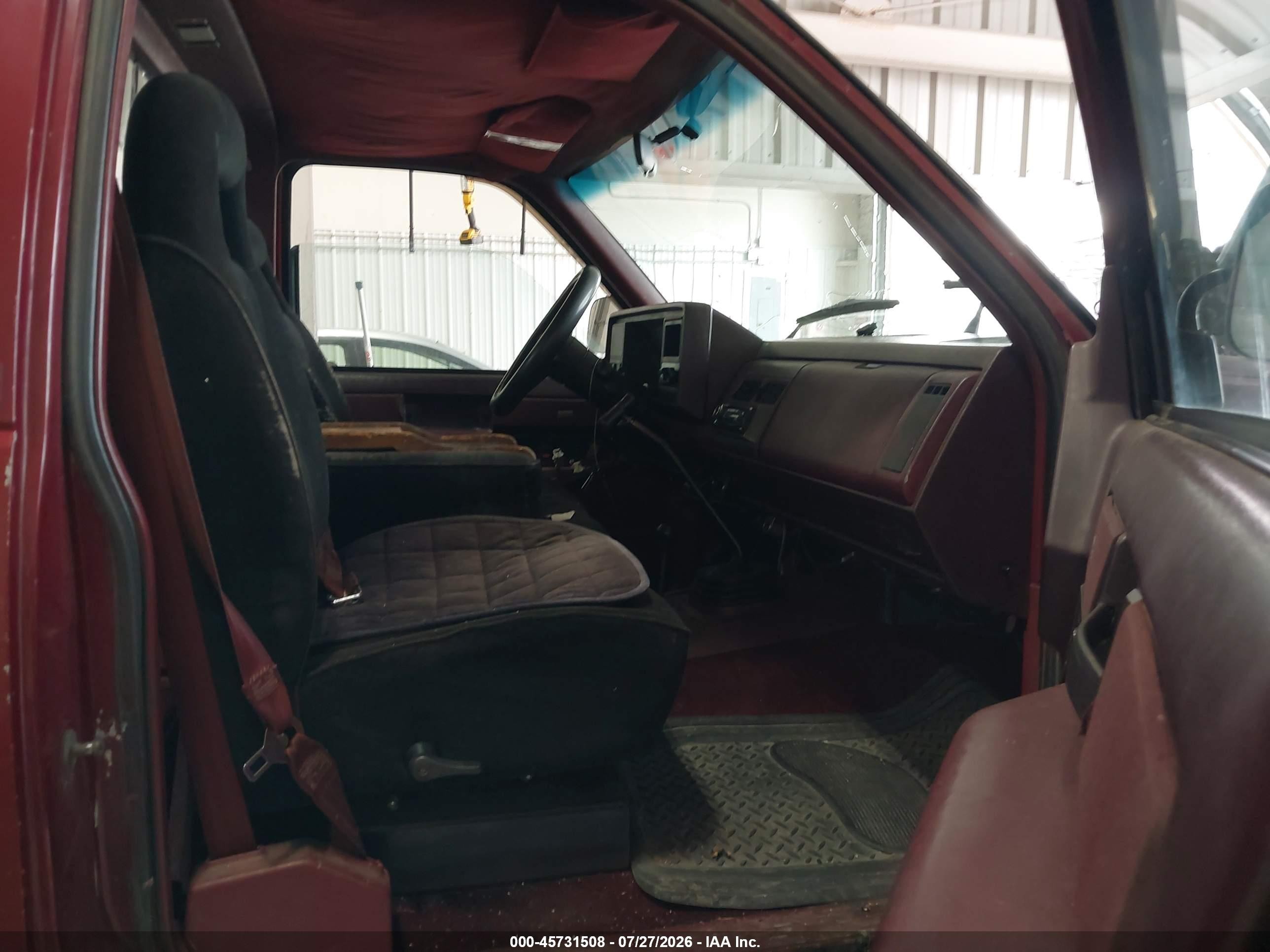 1988 Chevrolet Gmt-400 K1500 Maroon vin: 1GCDK14K4JE145687