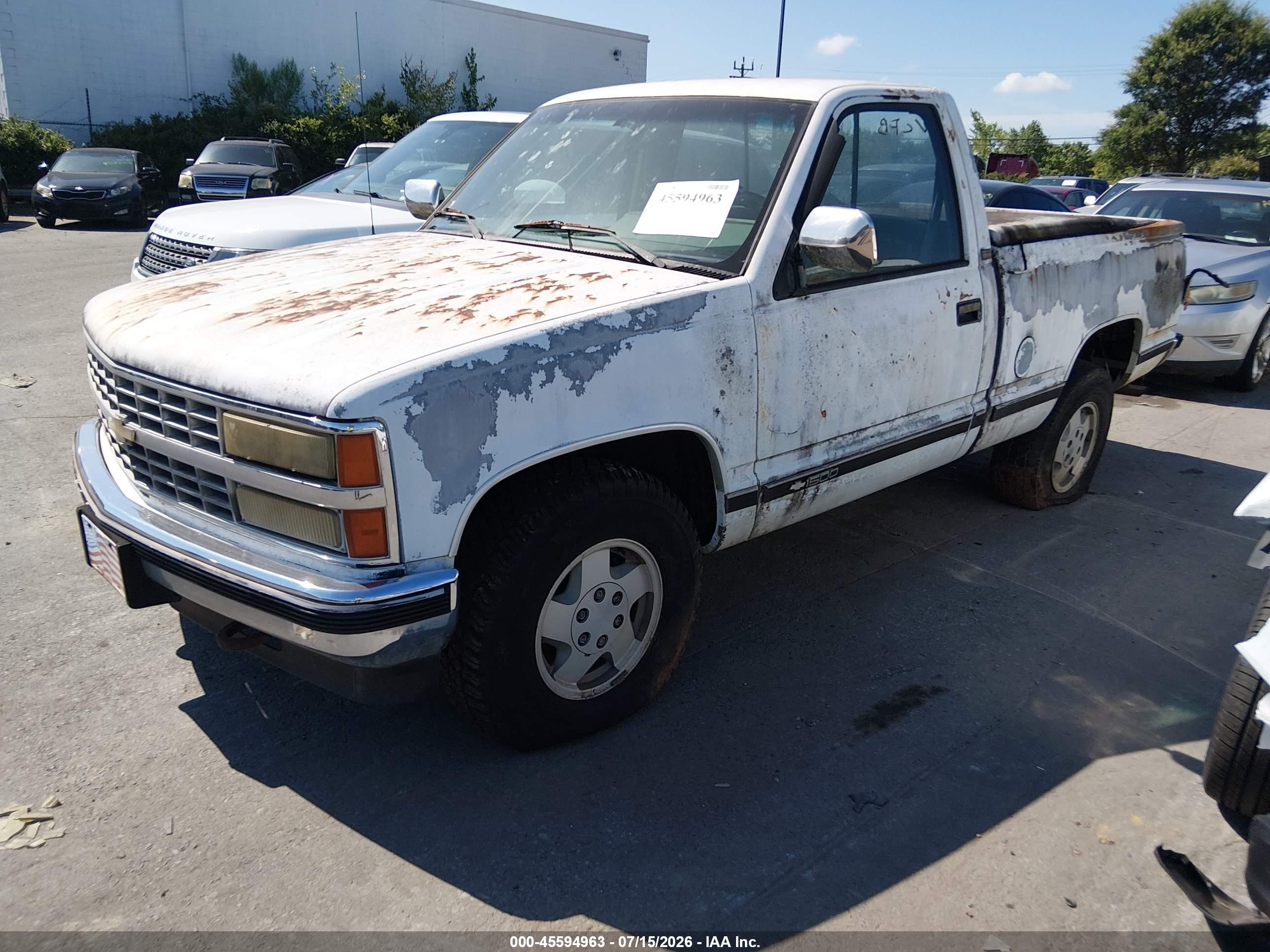 1990 Chevrolet Gmt-400 K1500 White vin: 1GCDK14K4LZ124995