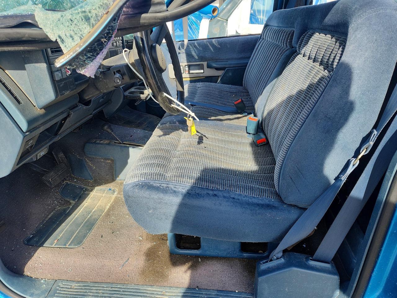 1991 Chevrolet Gmt-400 K1500 Blue vin: 1GCDK14K6MZ116379