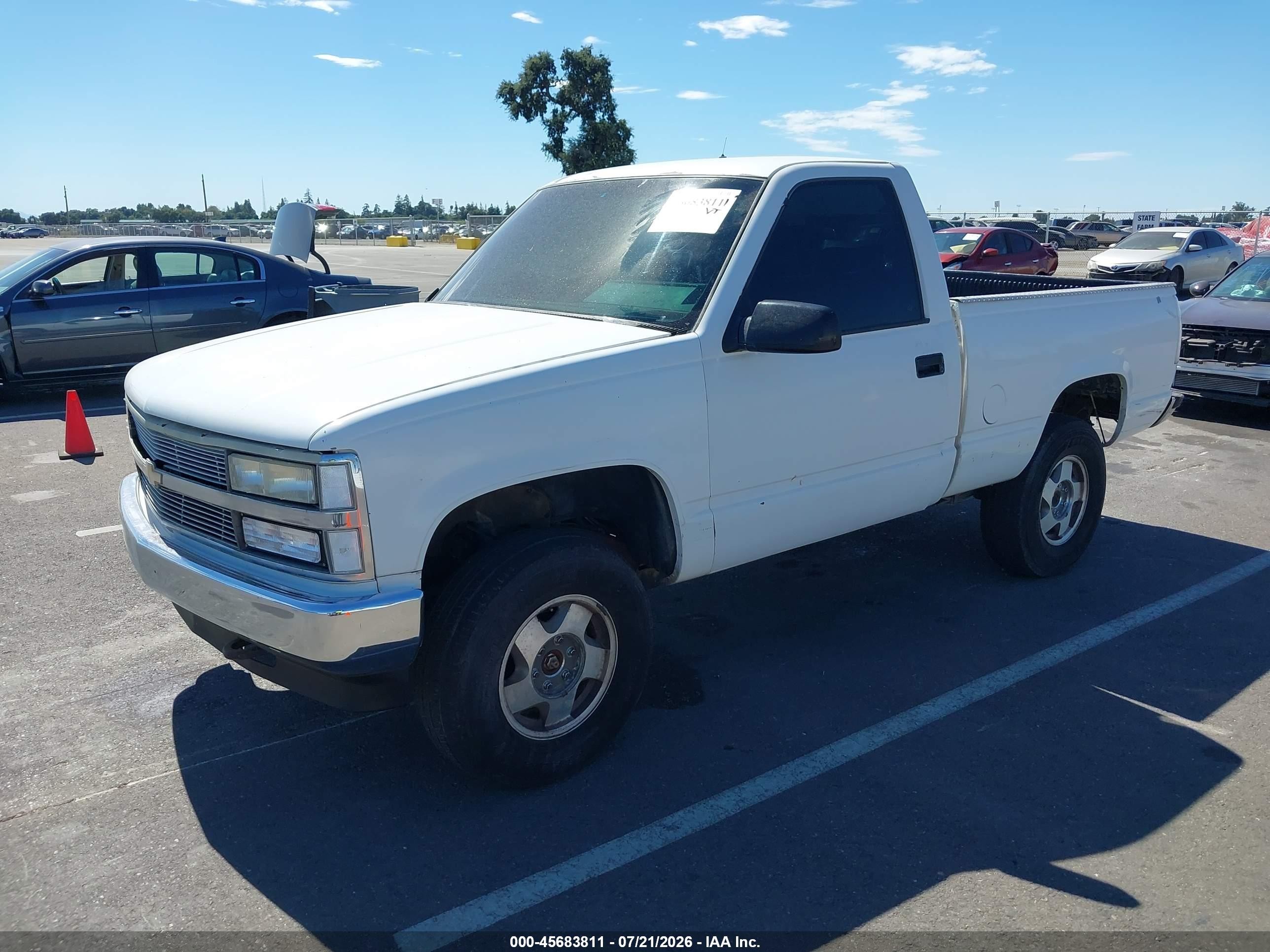 1990 Chevrolet Gmt-400 K1500 Белый vin: 1GCDK14K7LZ146666