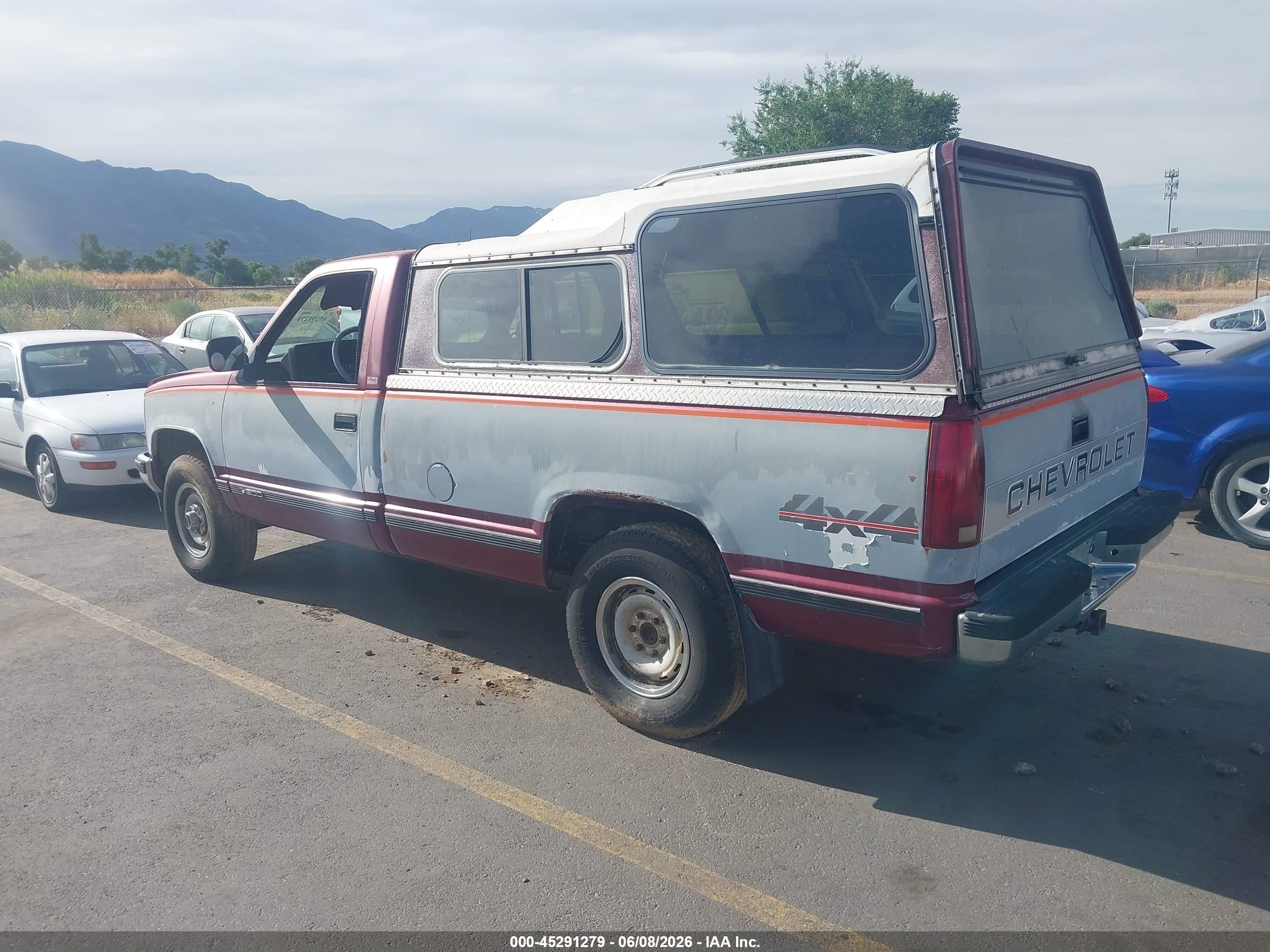 1988 Chevrolet Gmt-400 K1500 Red vin: 1GCDK14K8JE129430