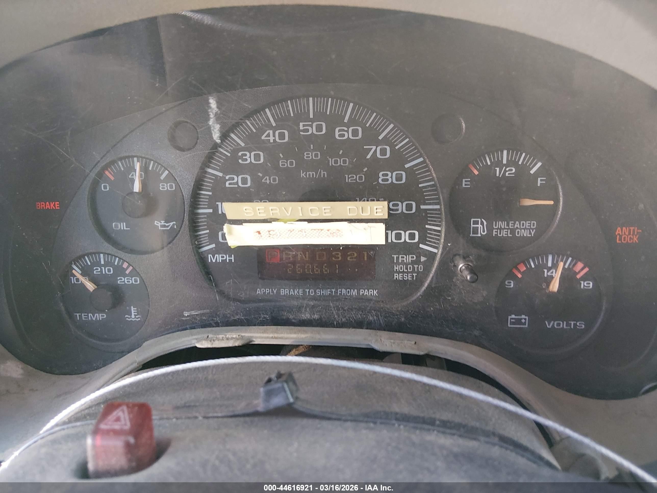 1997 Chevrolet Astro   White vin: 1GCDL19W3VB186411