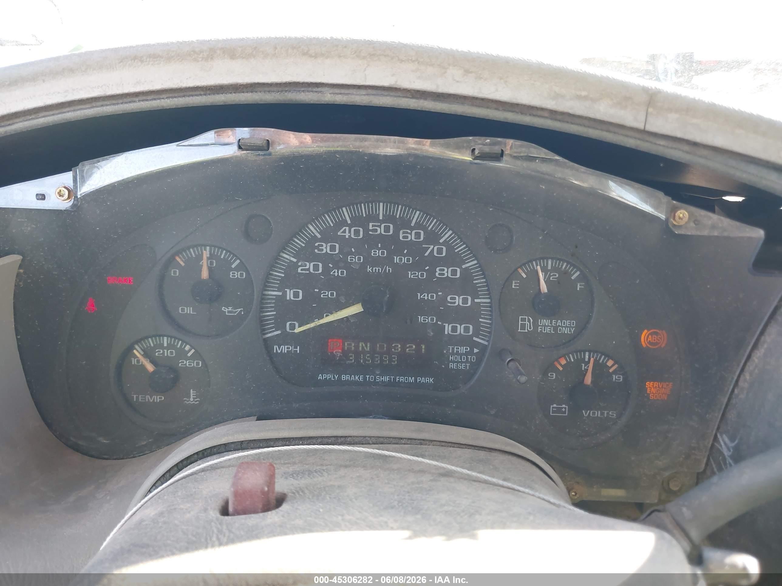 2001 Chevrolet Astro   White vin: 1GCDL19W81B115926