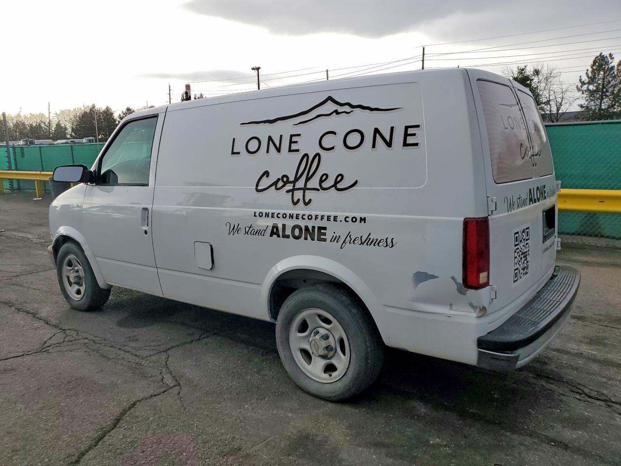 2004 Chevrolet Astro White vin: 1GCDL19X54B108168