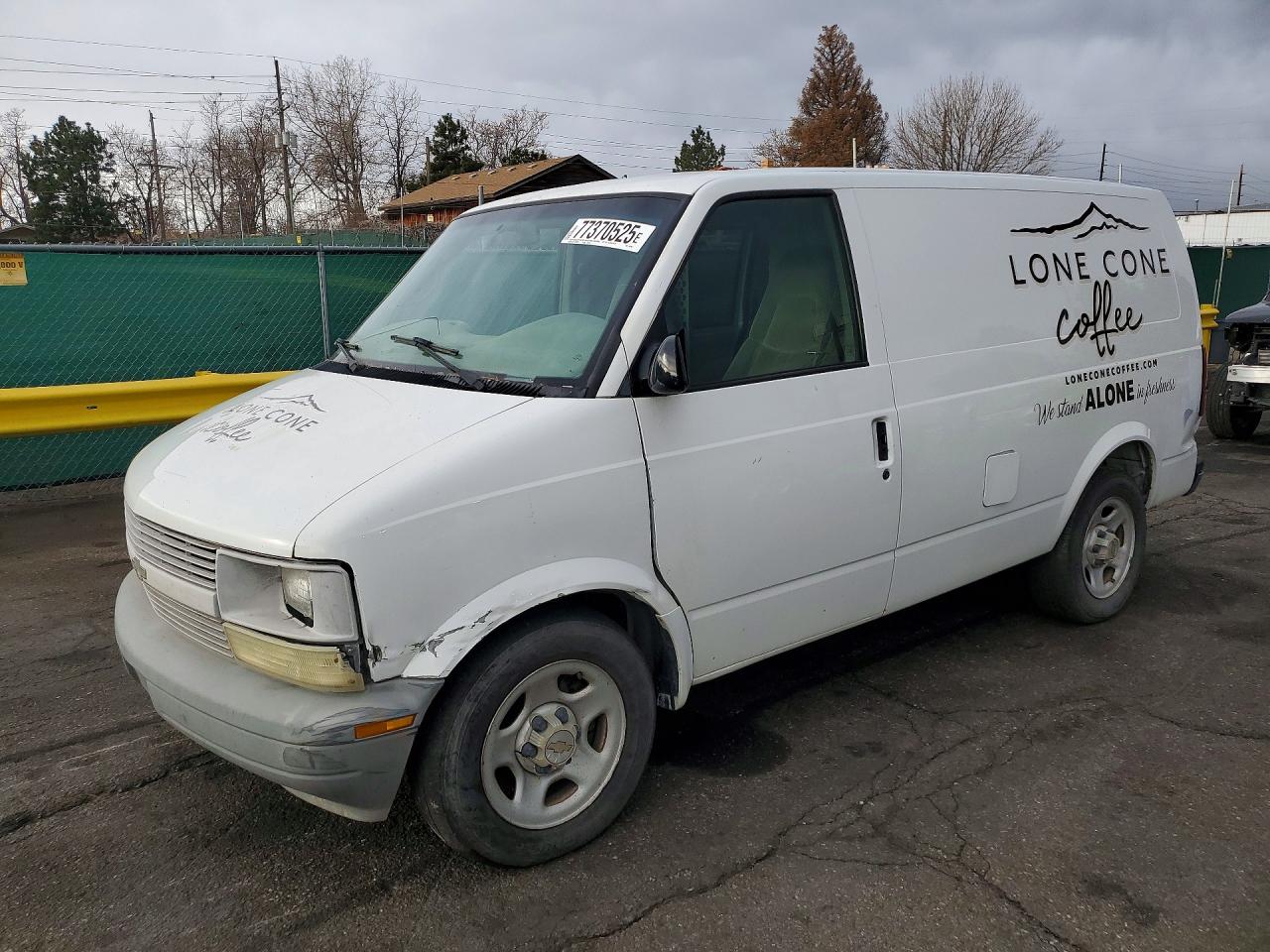 2004 Chevrolet Astro White vin: 1GCDL19X54B108168