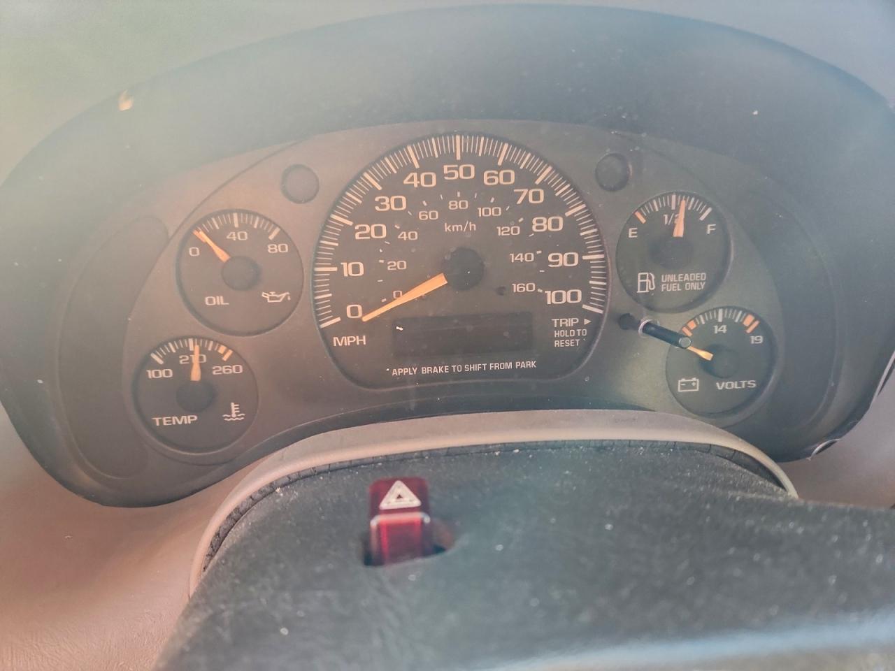 2004 Chevrolet Astro Белый vin: 1GCDL19X84B131671