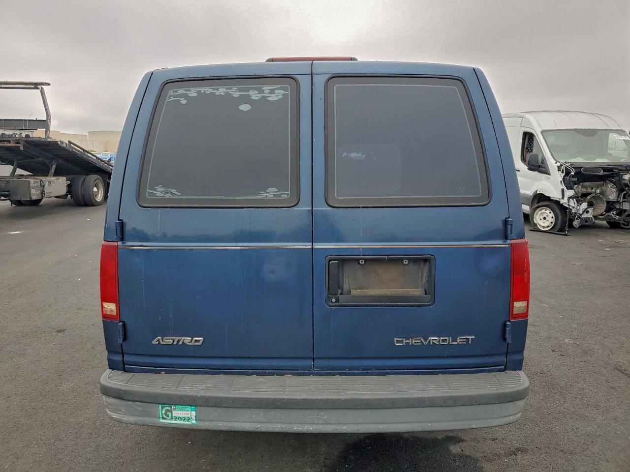 1999 Chevrolet Astro Blue vin: 1GCDM19W0XB129180