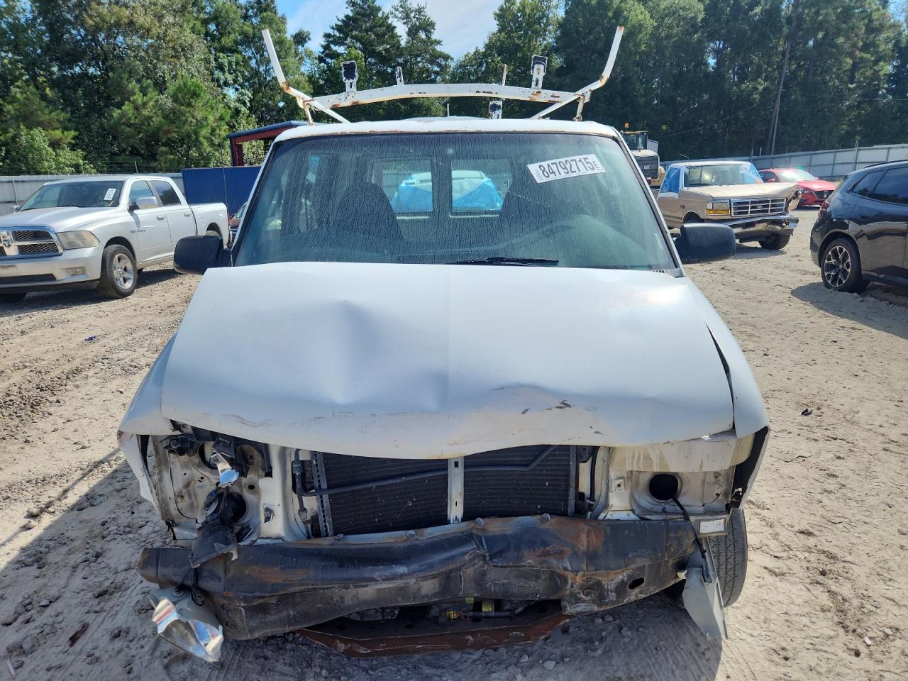 1997 Chevrolet Astro White vin: 1GCDM19W4VB147243