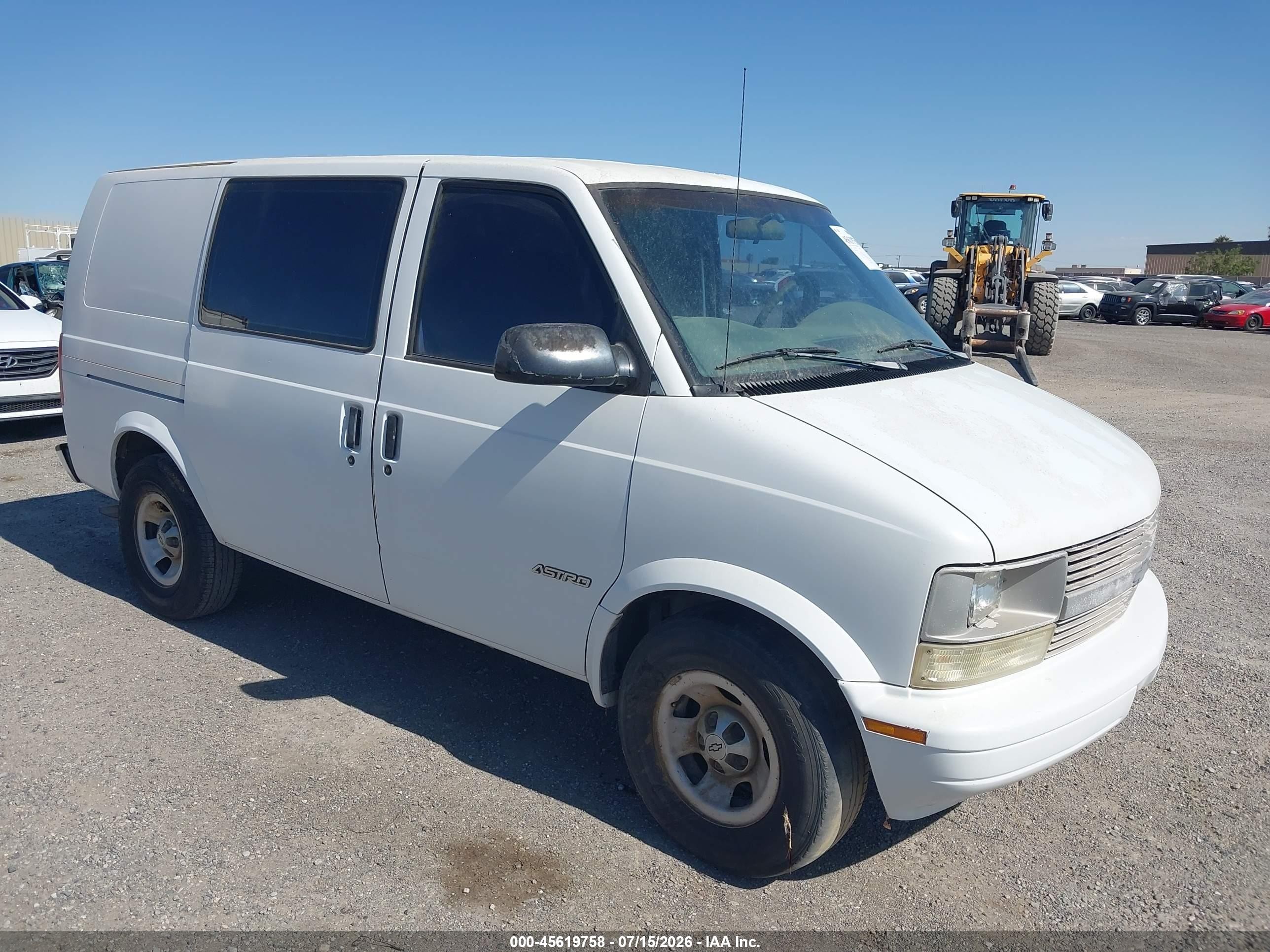 1999 Chevrolet Astro   Белый vin: 1GCDM19W4XB154535