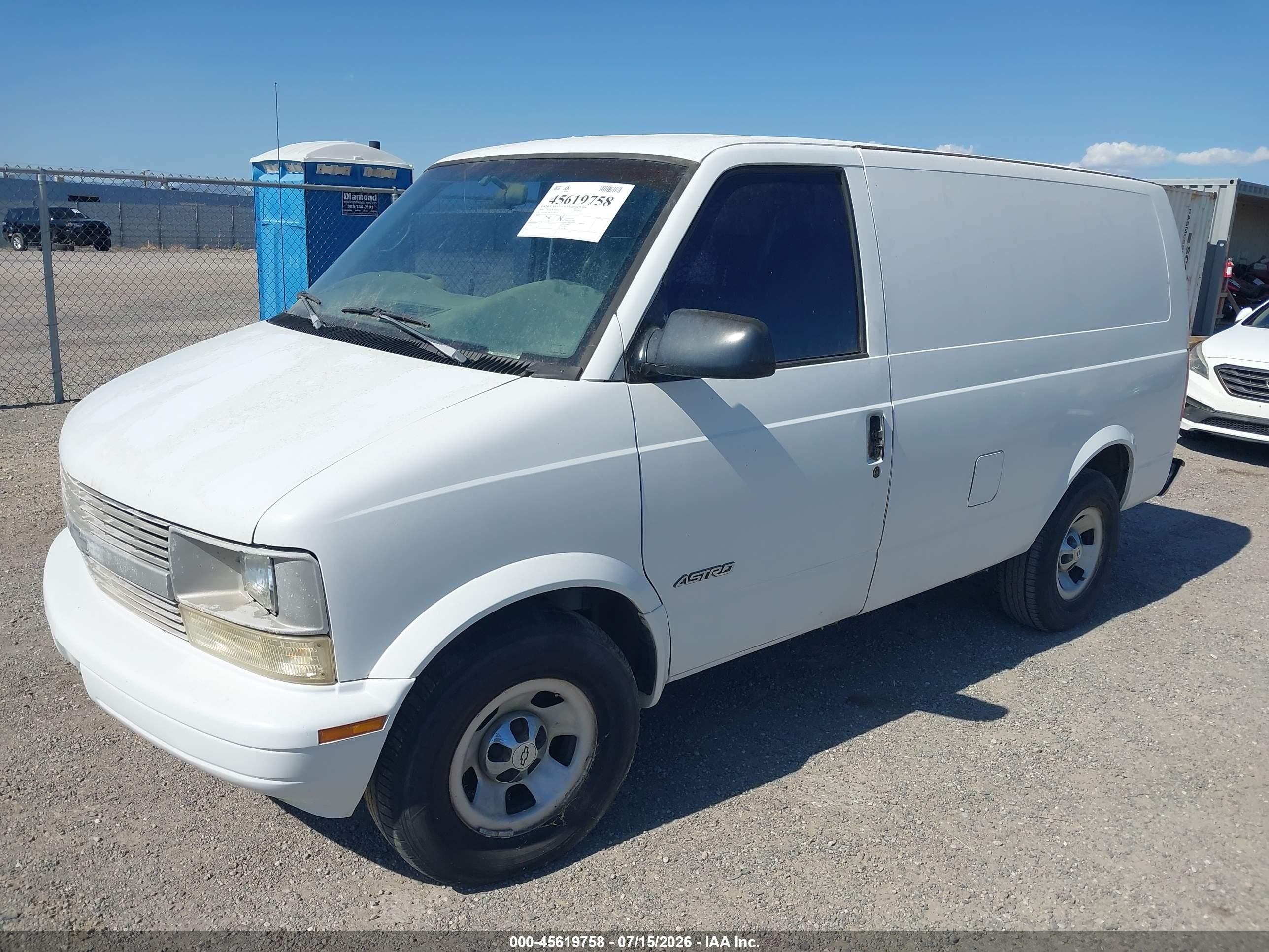 1999 Chevrolet Astro   Белый vin: 1GCDM19W4XB154535