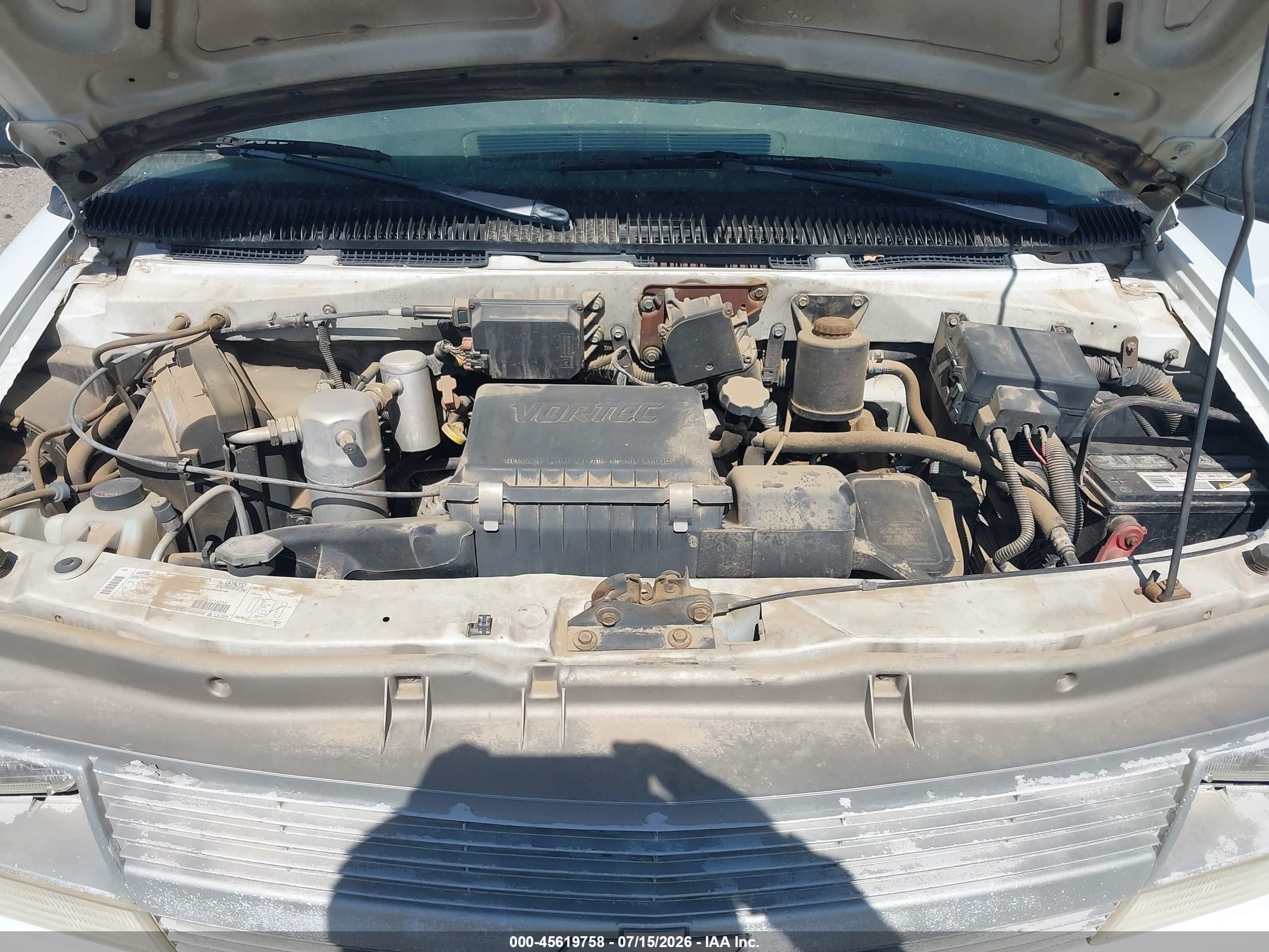 1999 Chevrolet Astro   Белый vin: 1GCDM19W4XB154535